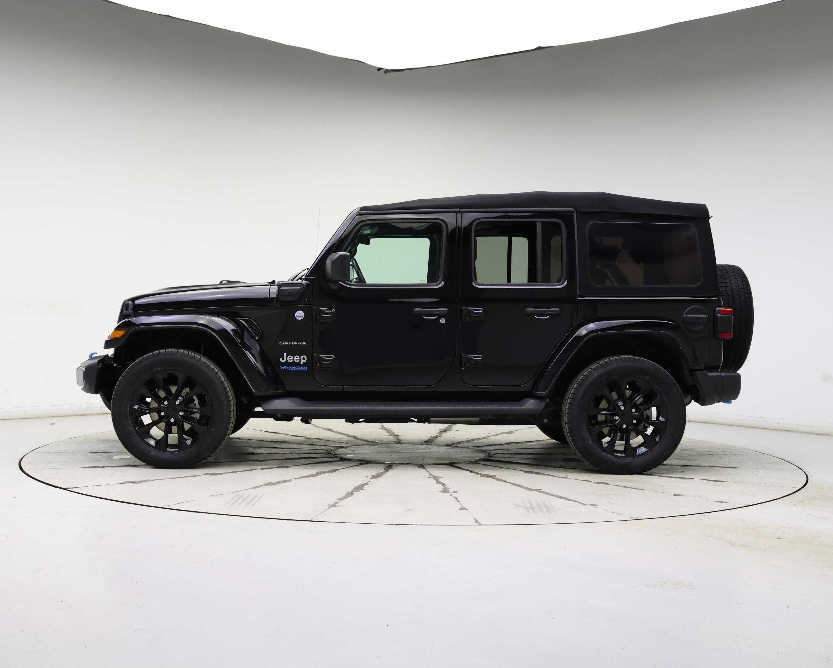 Thumbnail: 2022 Jeep Wrangler - 3