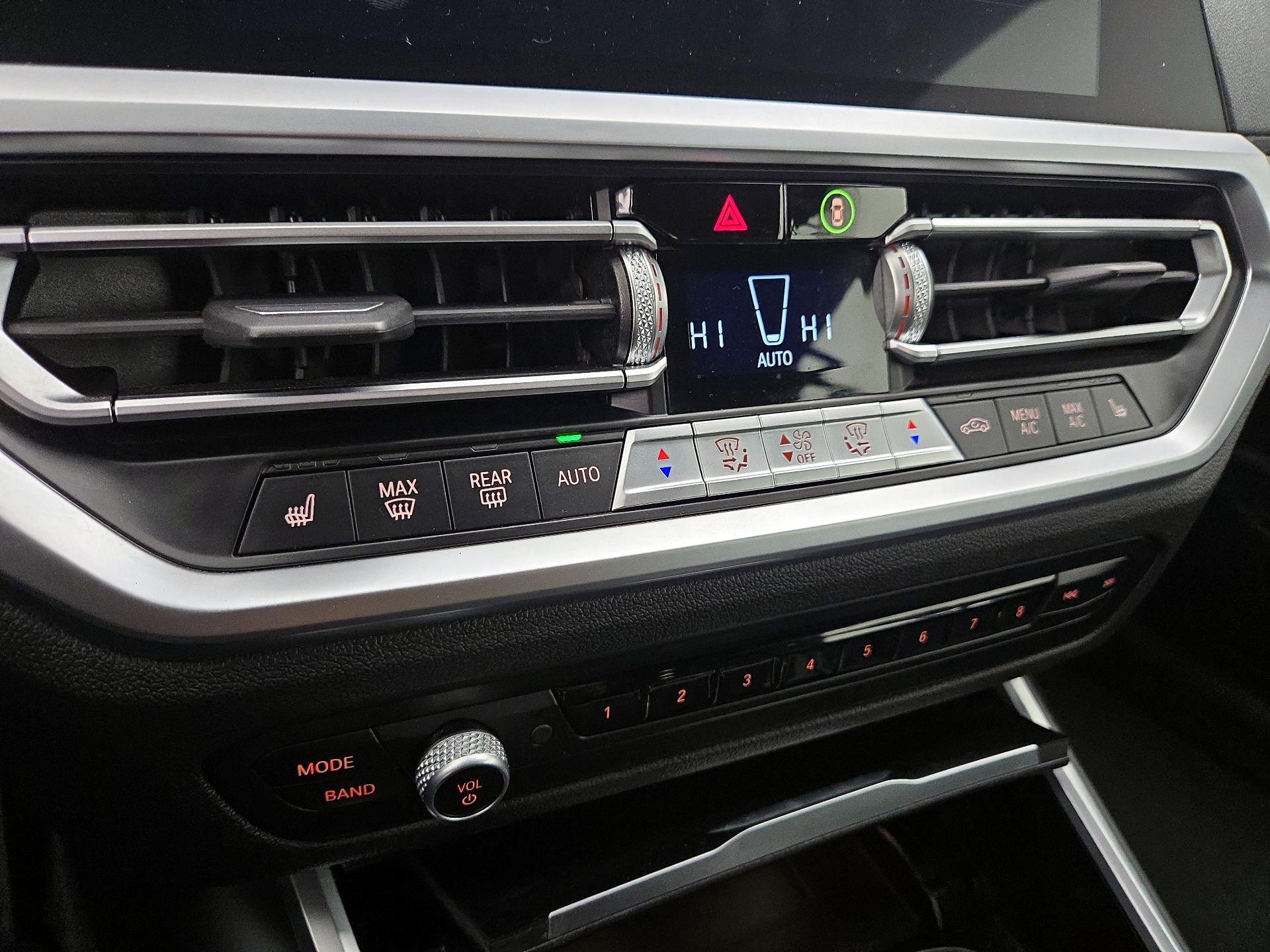 Thumbnail: 2021 BMW 4 Series - 17