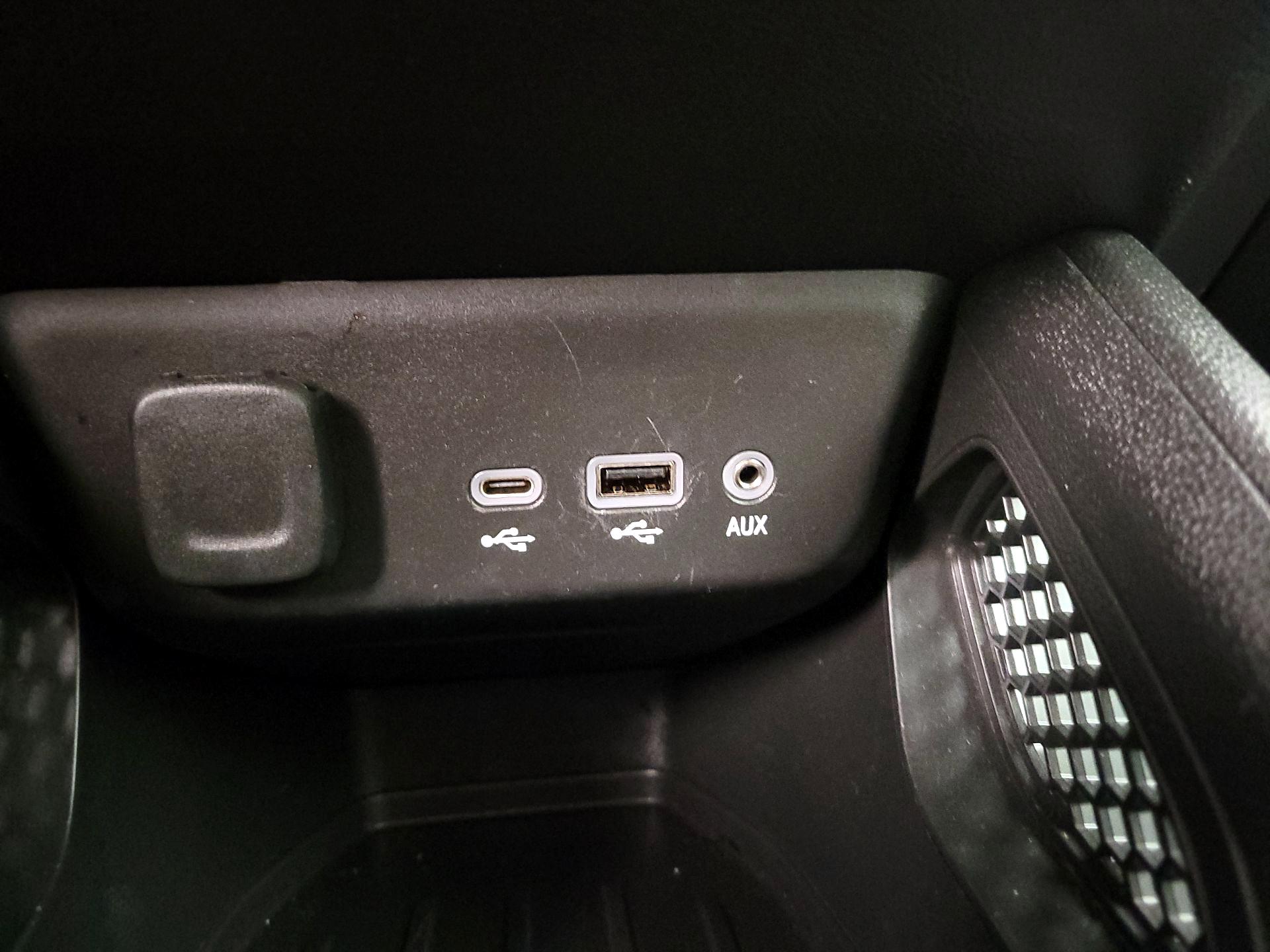 Thumbnail: 2023 Chevrolet TrailBlazer - 18