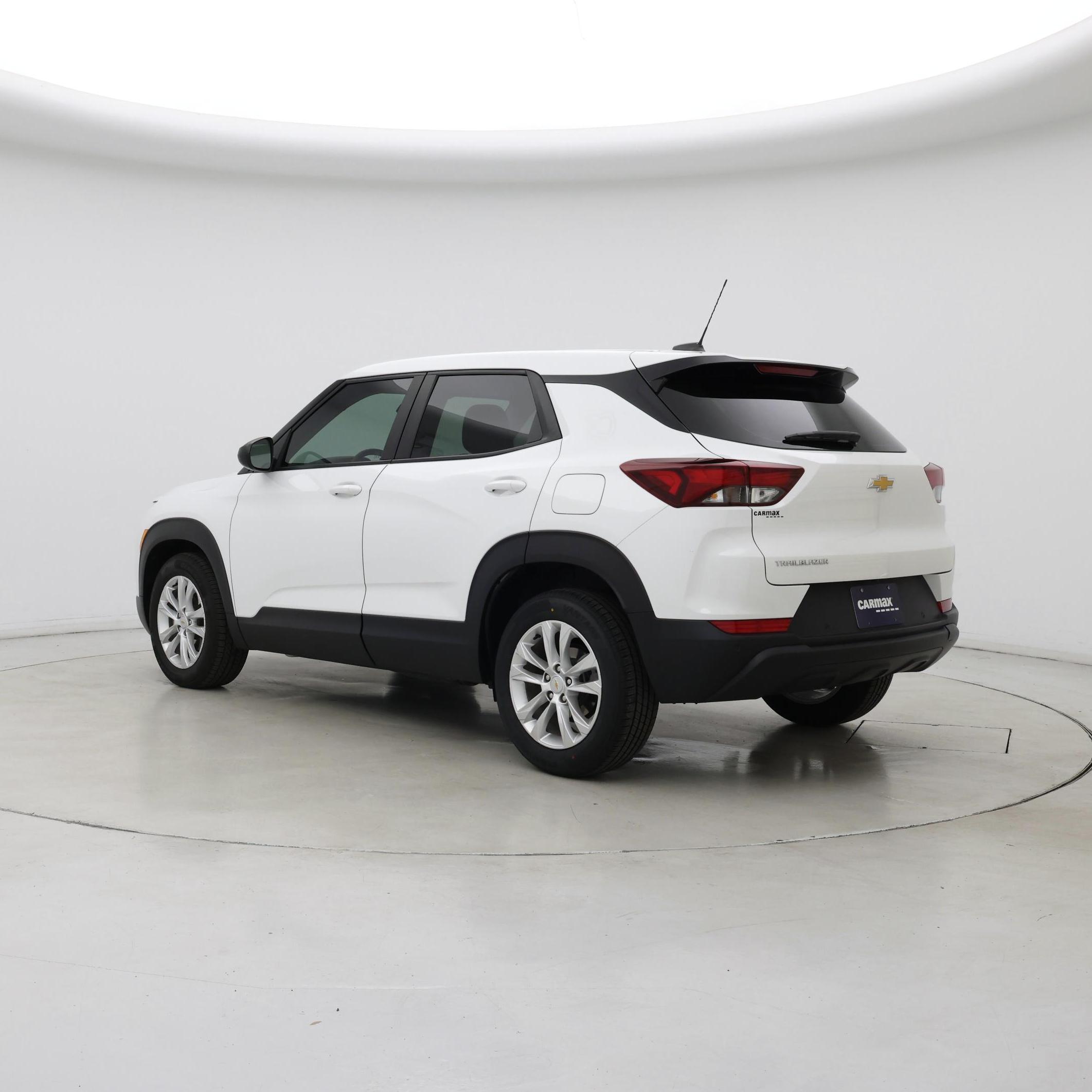 Thumbnail: 2023 Chevrolet TrailBlazer - 2