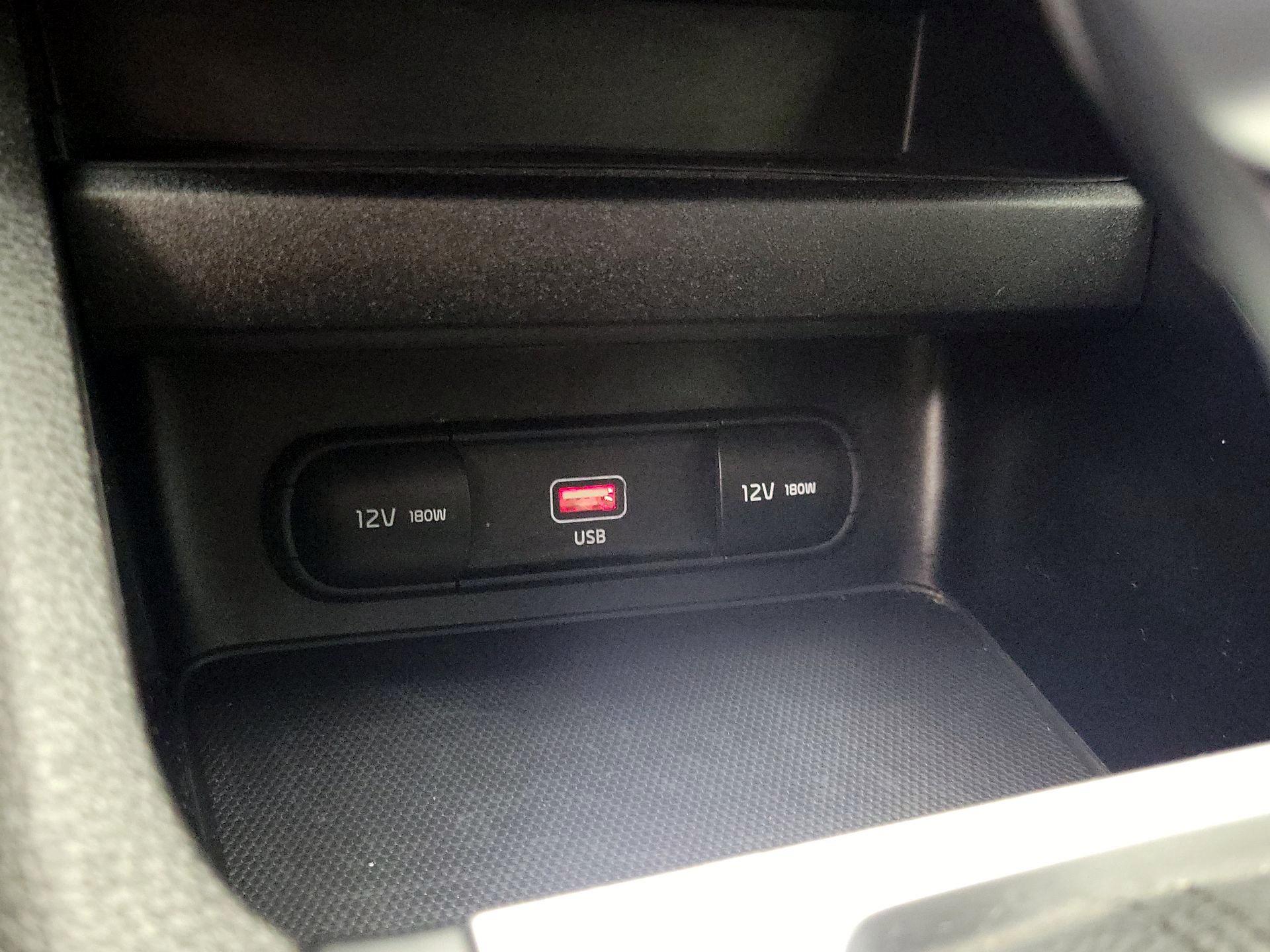 Thumbnail: 2023 Kia Forte - 18