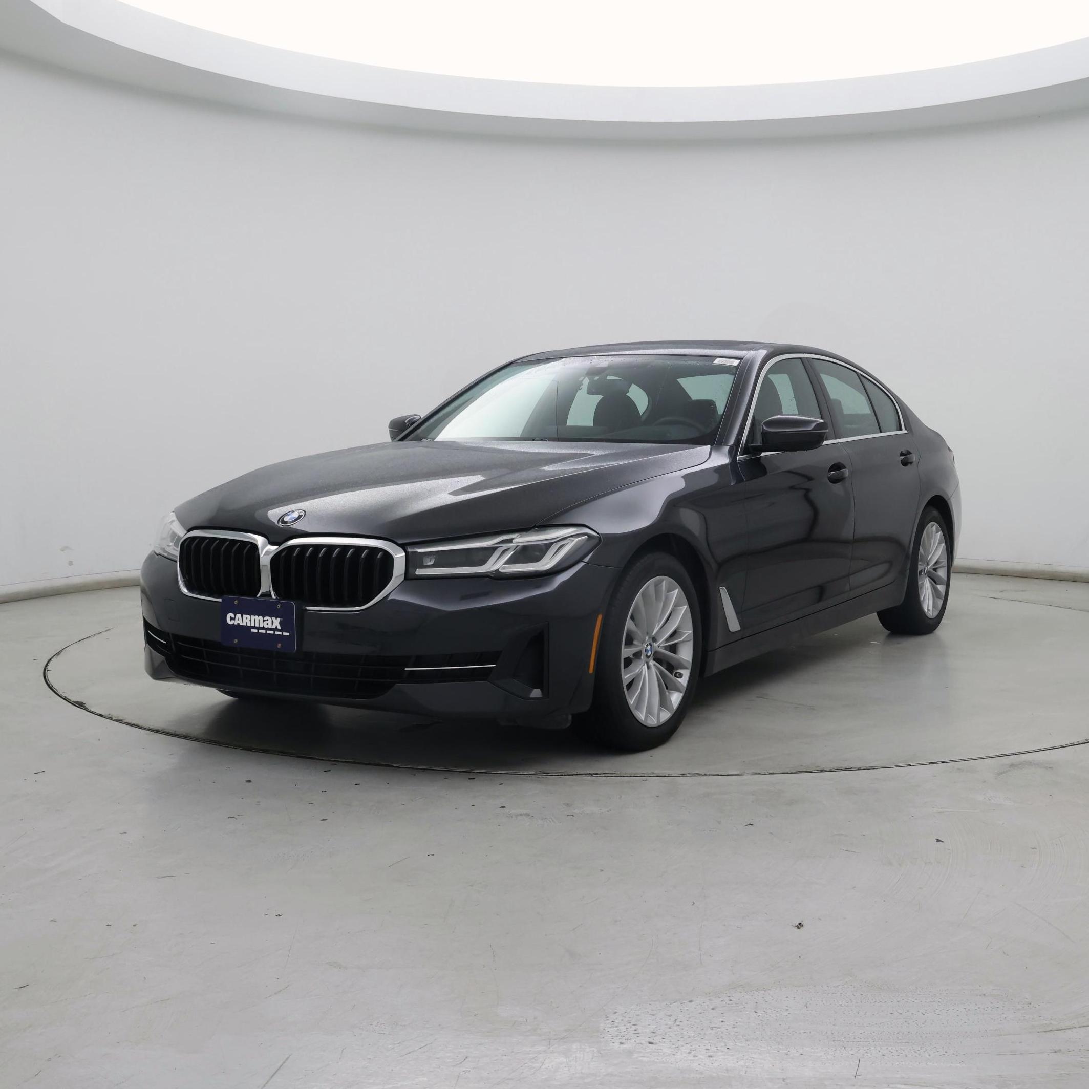 Thumbnail: 2023 BMW 5 Series - 4