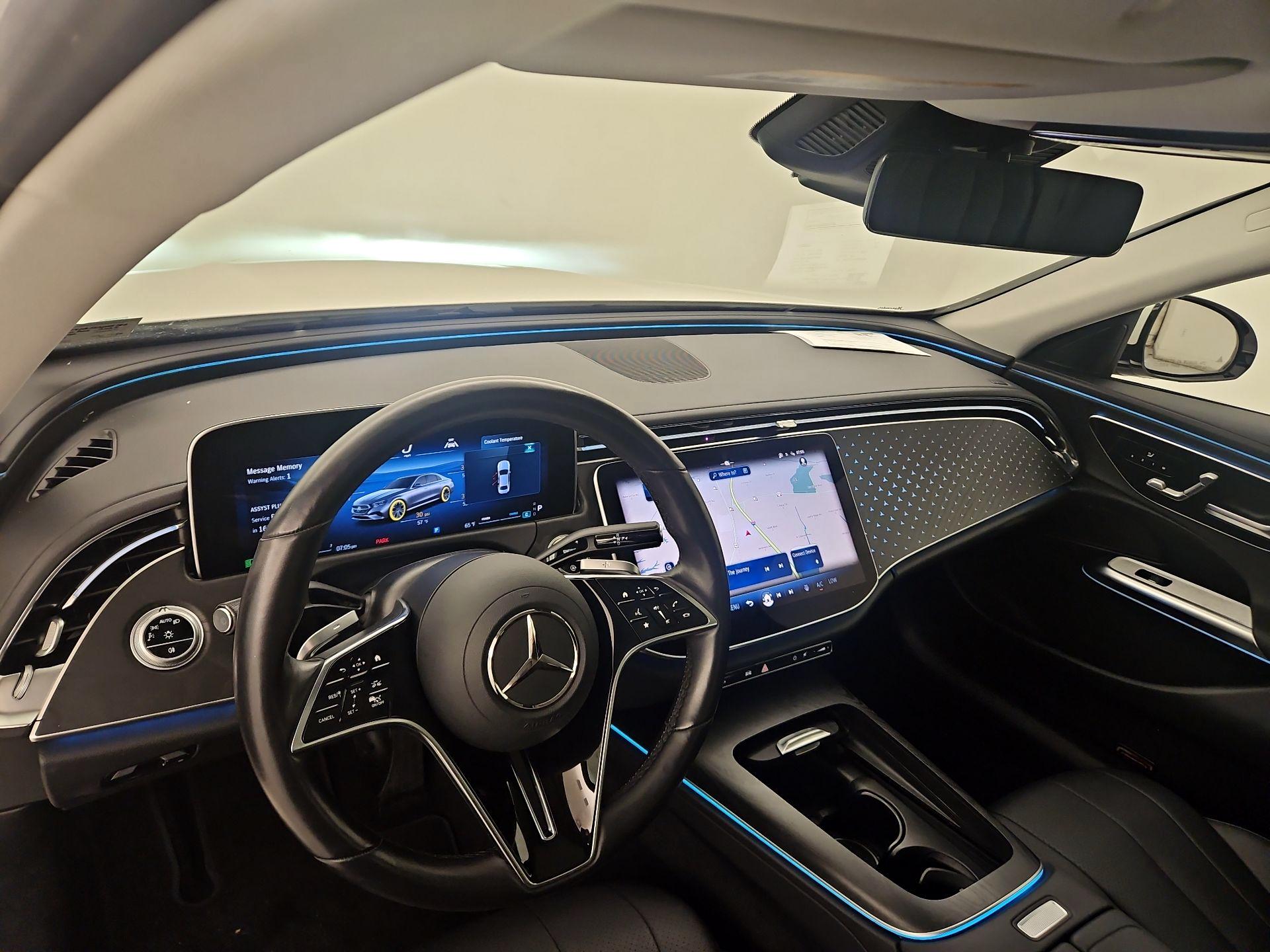 Thumbnail: 2025 Mercedes-Benz E-Class - 9