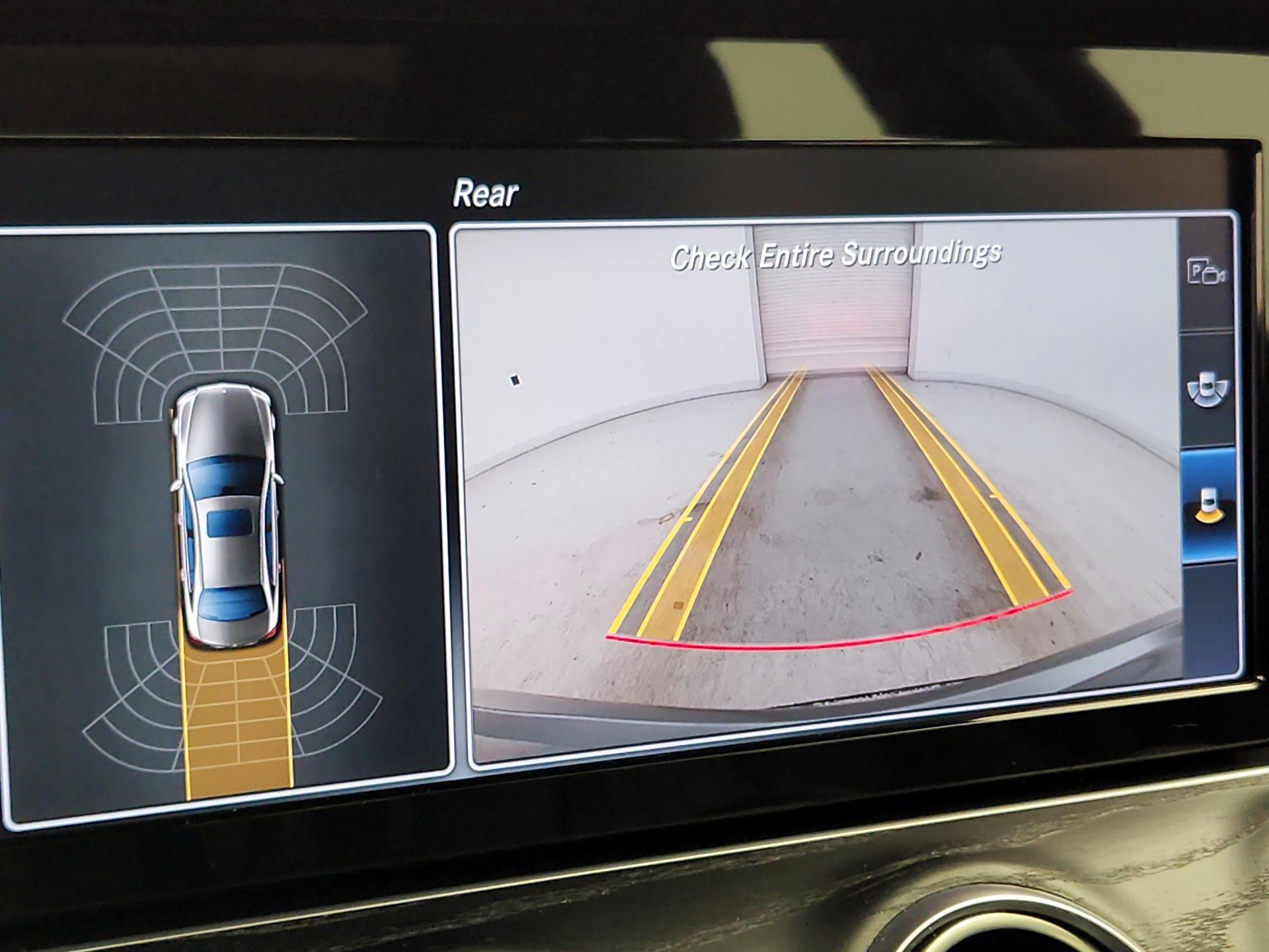 Thumbnail: 2017 Mercedes-Benz E-Class - 15