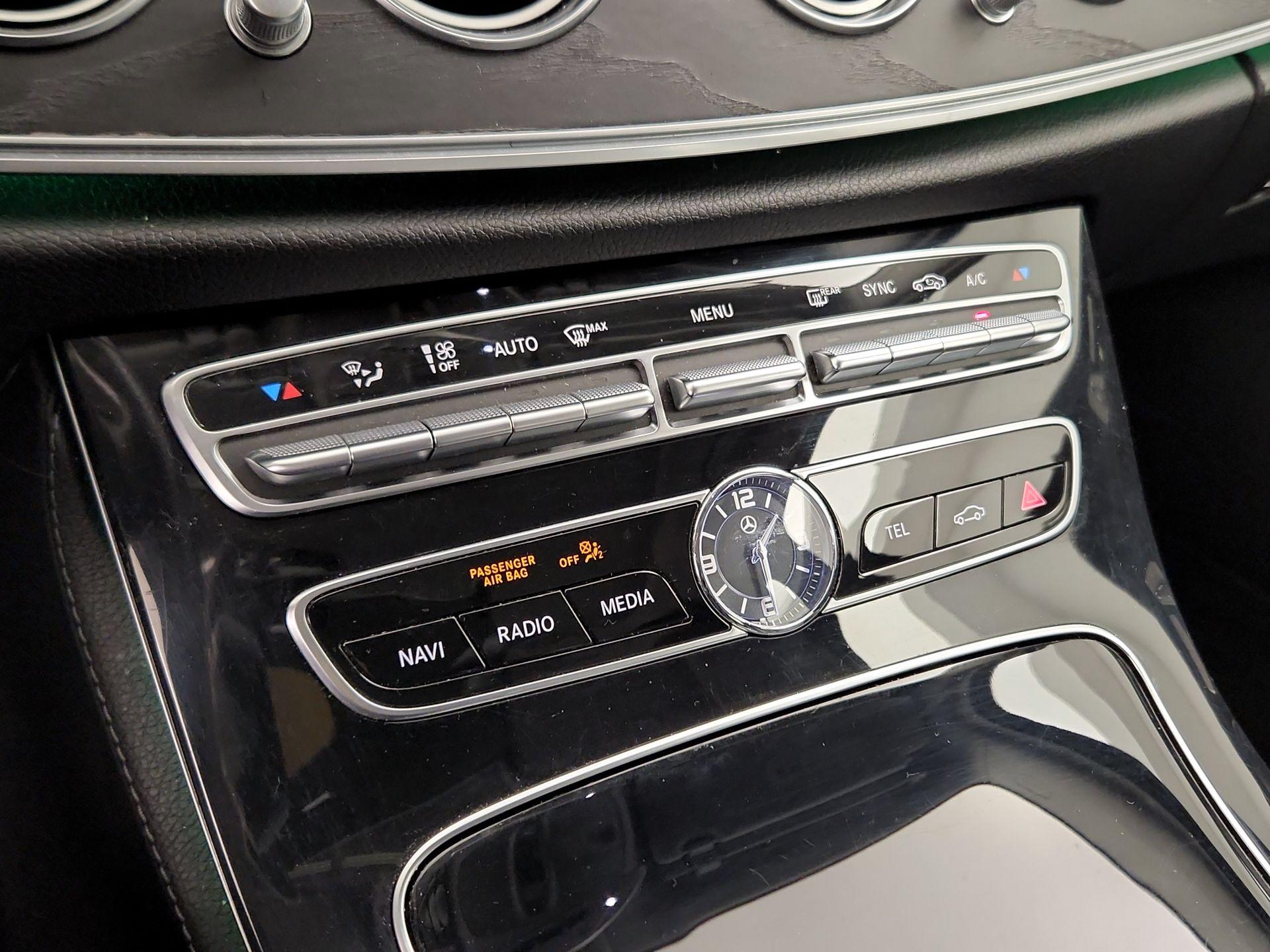 Thumbnail: 2017 Mercedes-Benz E-Class - 17