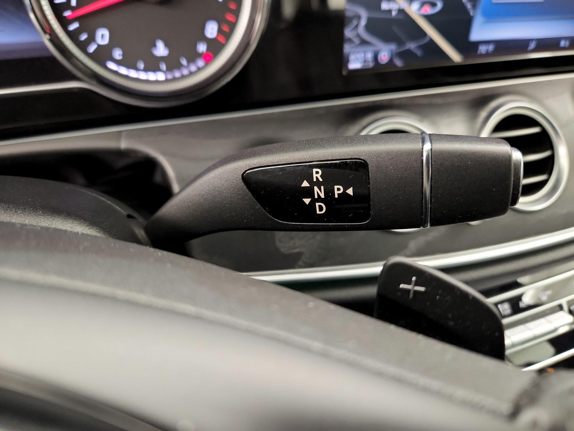 Thumbnail: 2017 Mercedes-Benz E-Class - 18