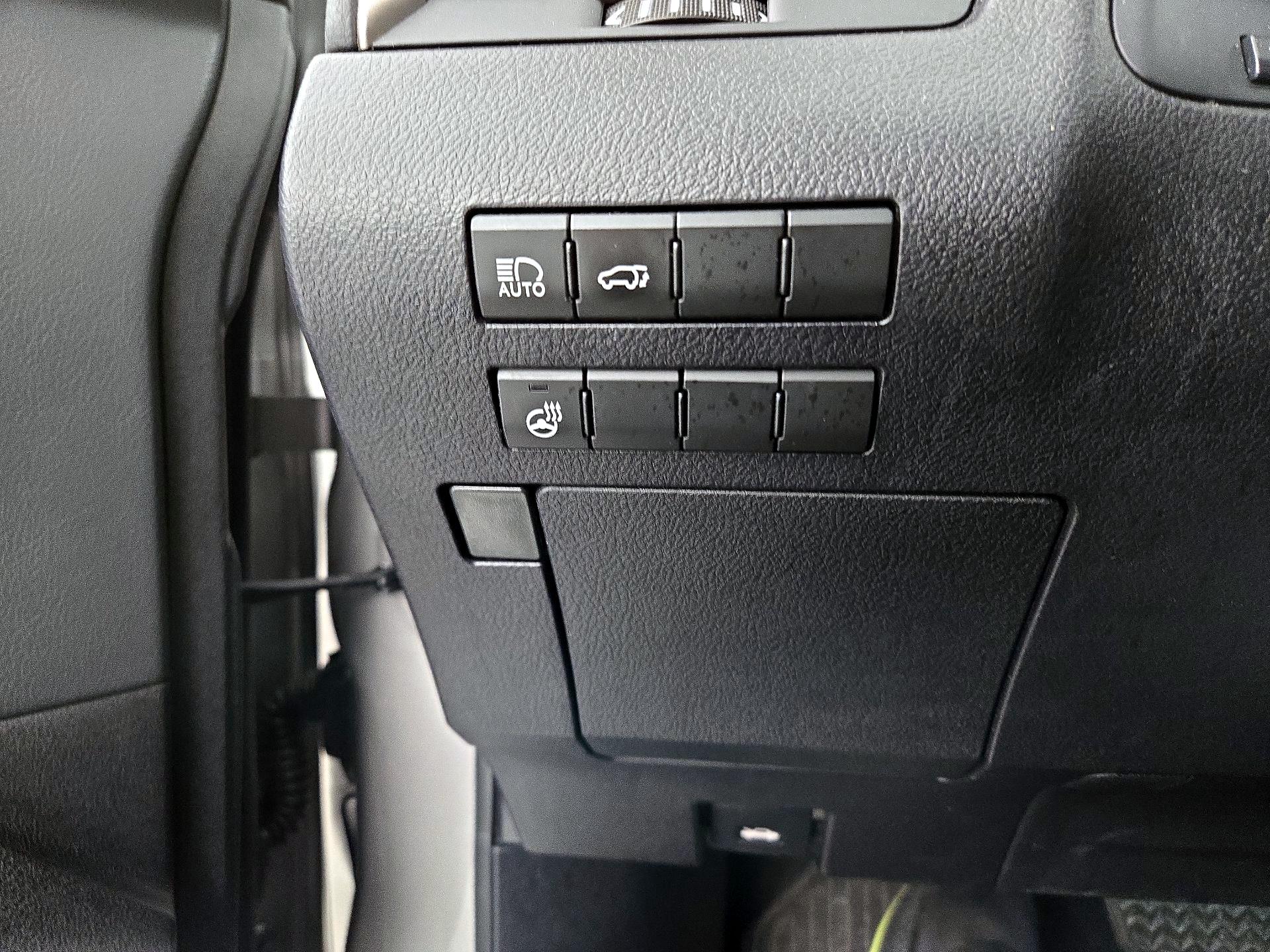 Thumbnail: 2021 Lexus RX - 13