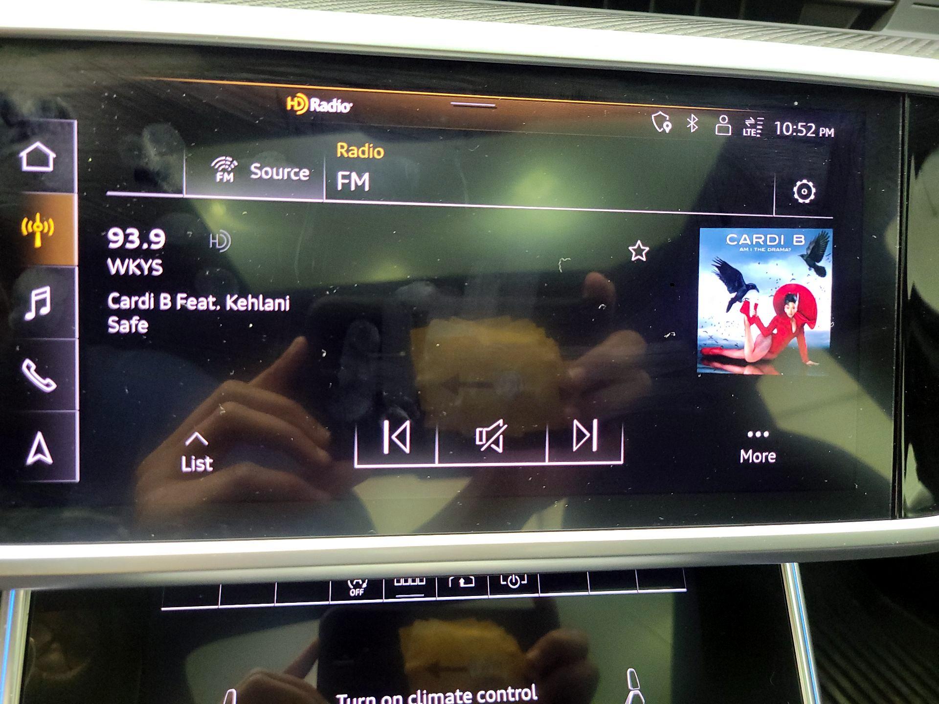 Thumbnail: 2023 Audi S6 - 16