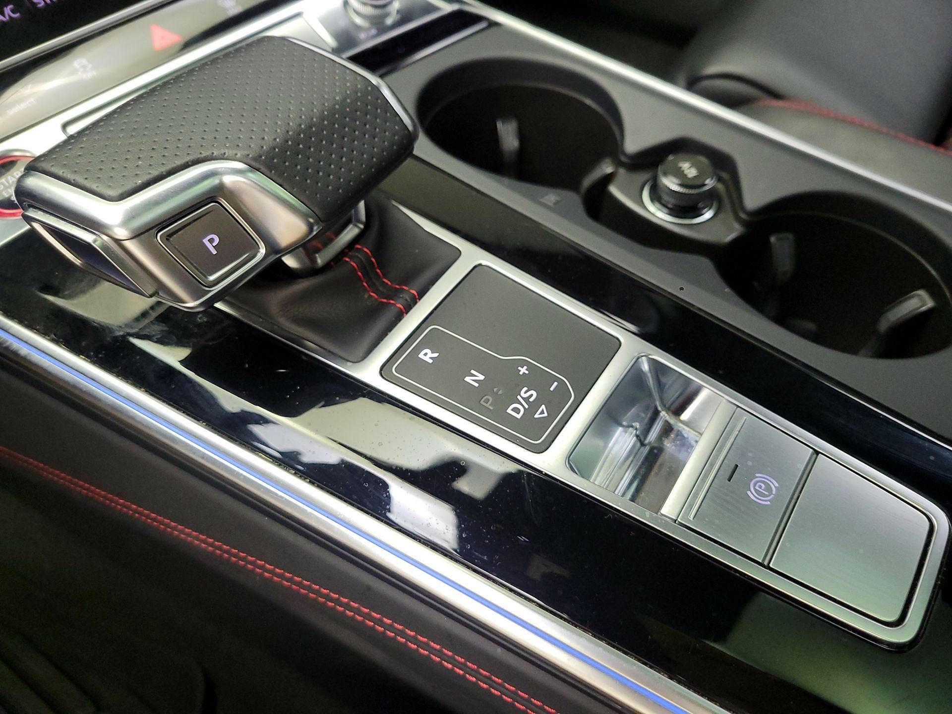 Thumbnail: 2023 Audi S6 - 18