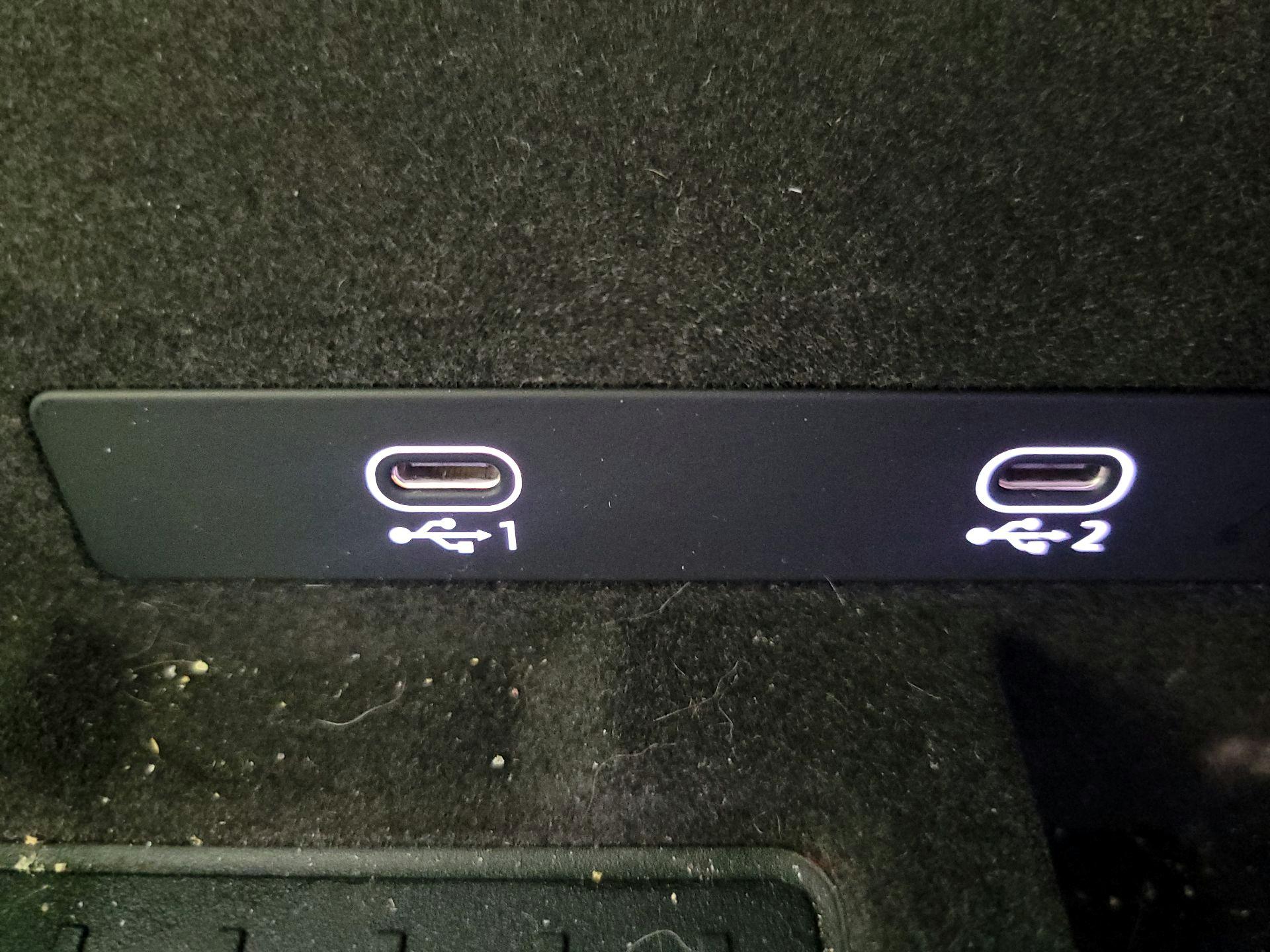 Thumbnail: 2023 Audi S6 - 19