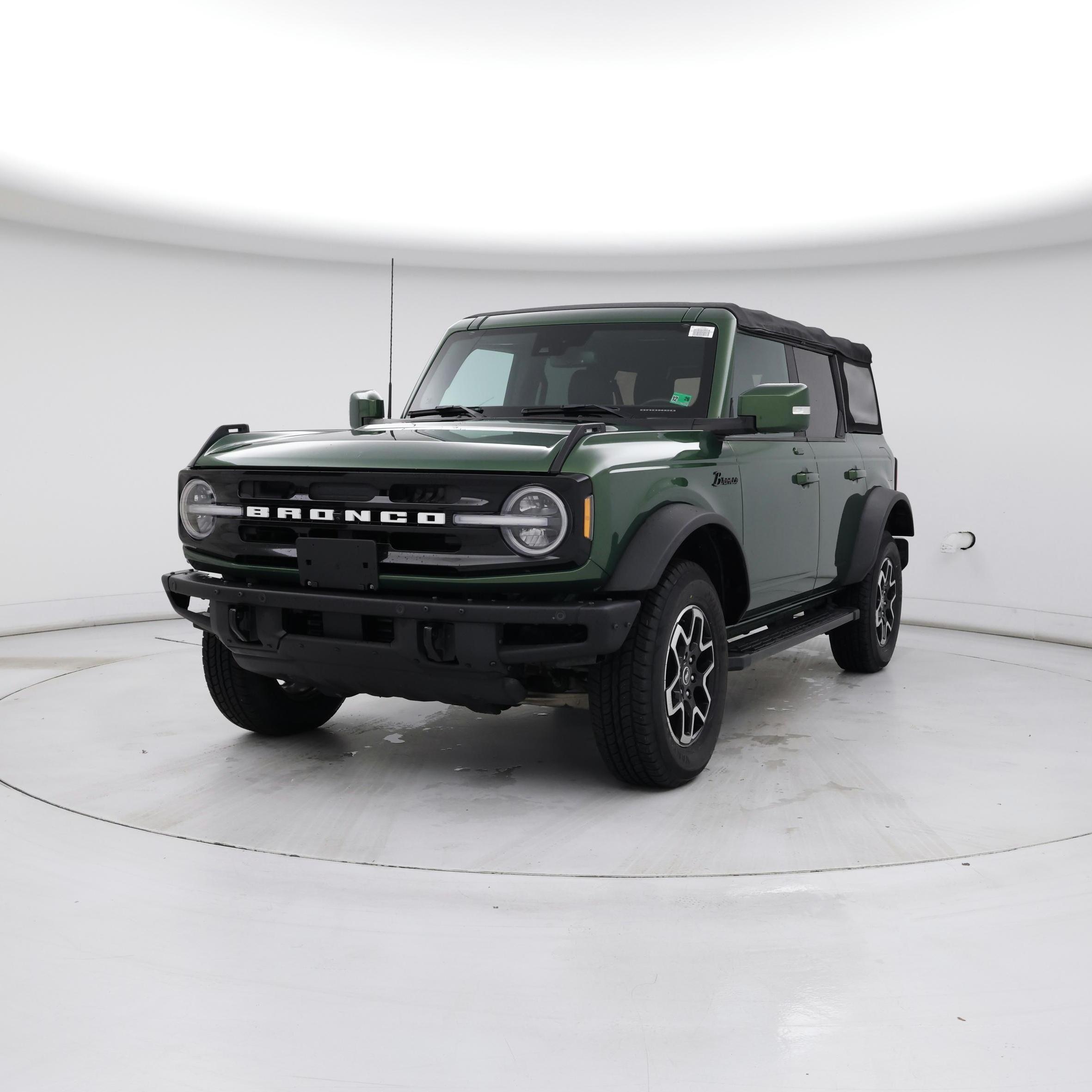 Thumbnail: 2022 Ford Bronco - 4