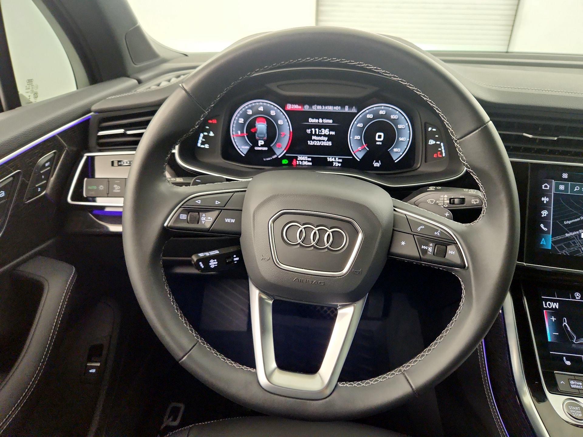 Thumbnail: 2025 Audi Q7 - 10