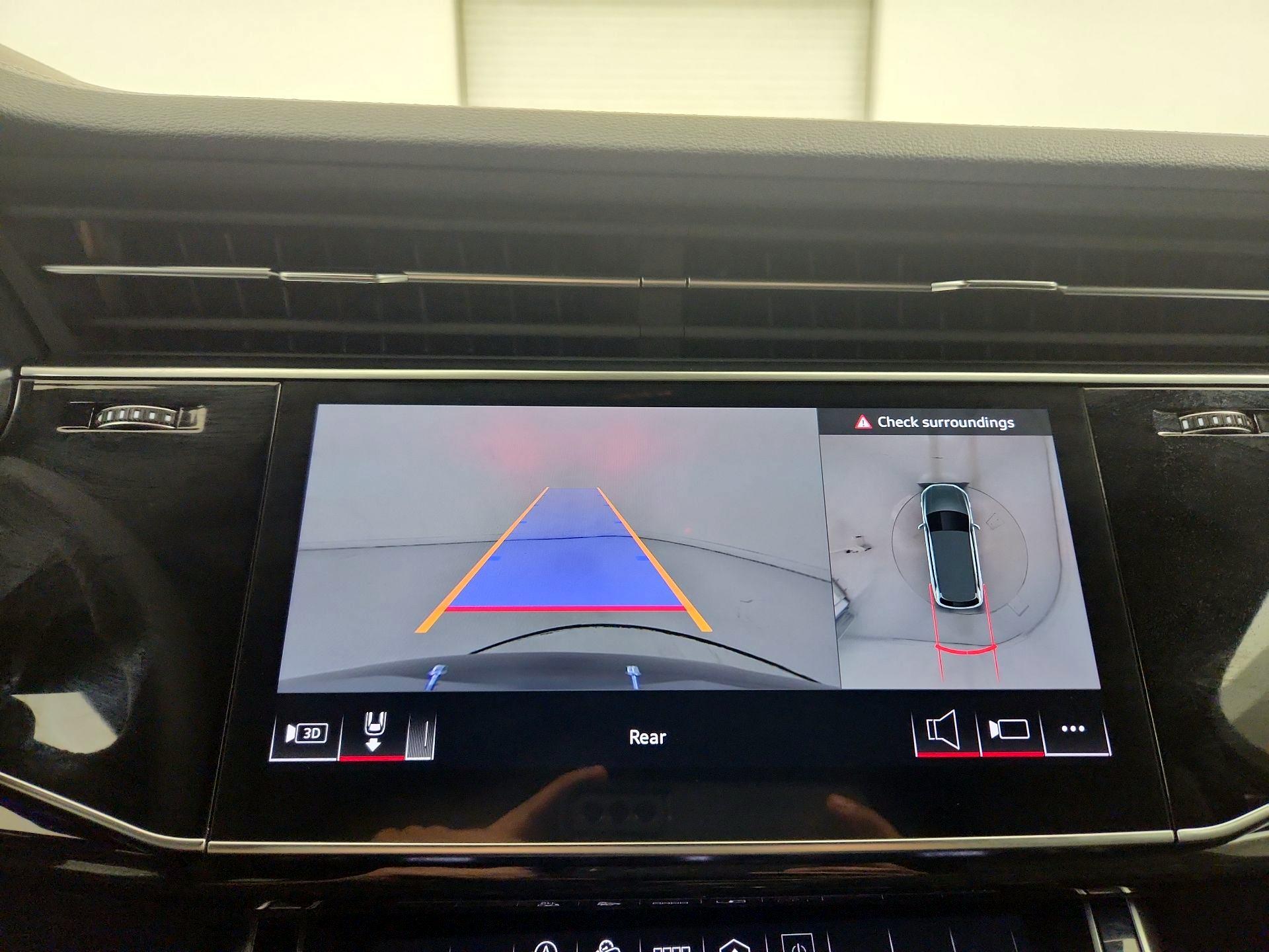 Thumbnail: 2025 Audi Q7 - 15