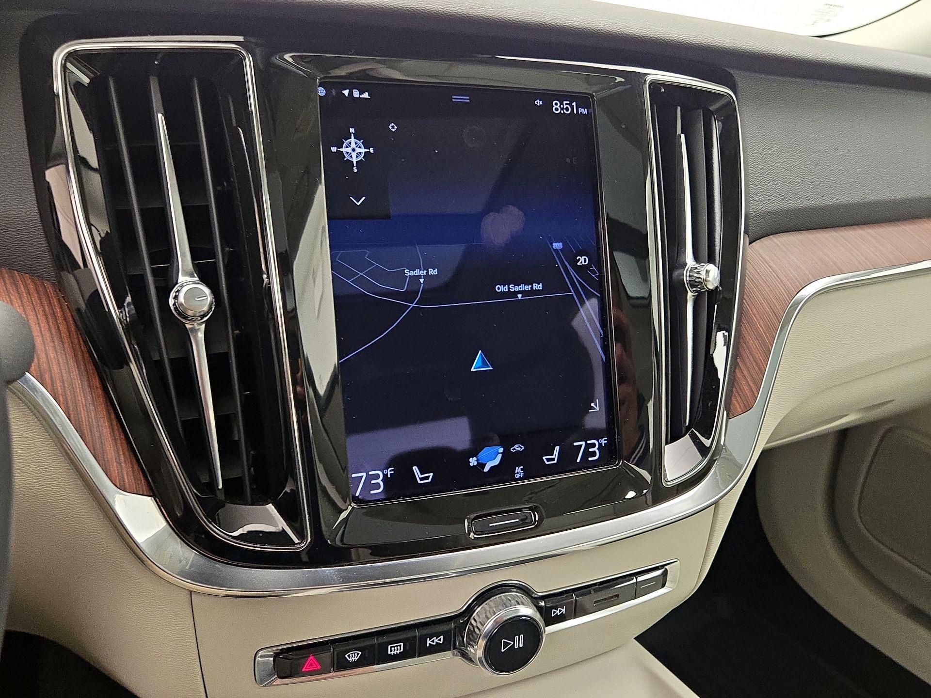 Thumbnail: 2022 Volvo S60 - 14