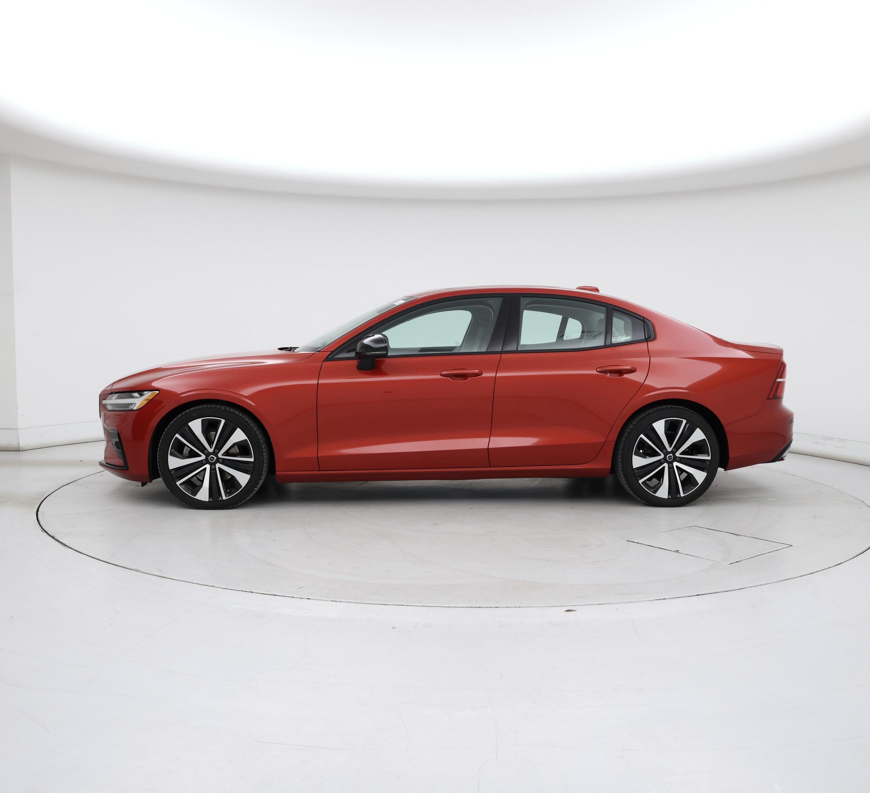 Thumbnail: 2022 Volvo S60 - 3