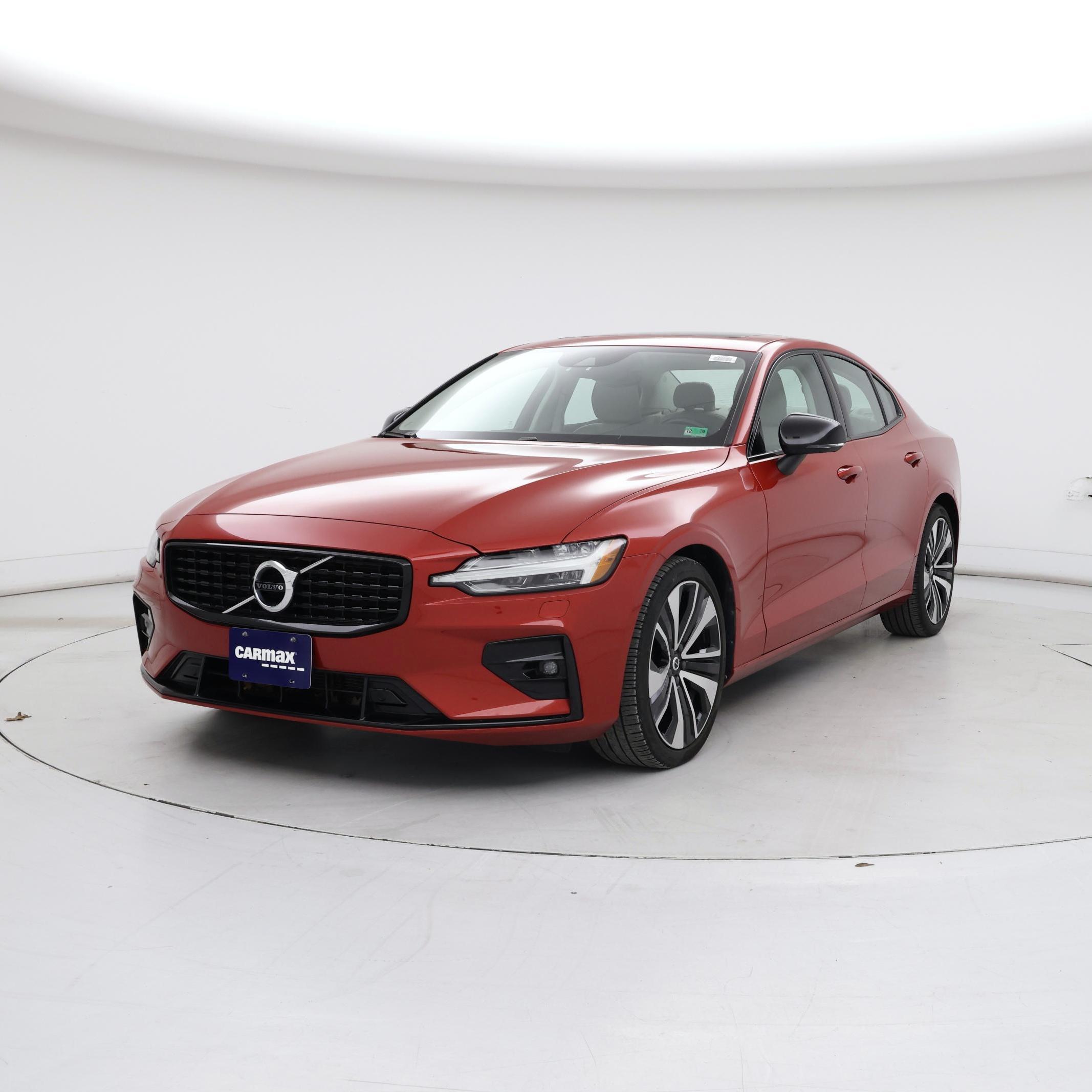Thumbnail: 2022 Volvo S60 - 4