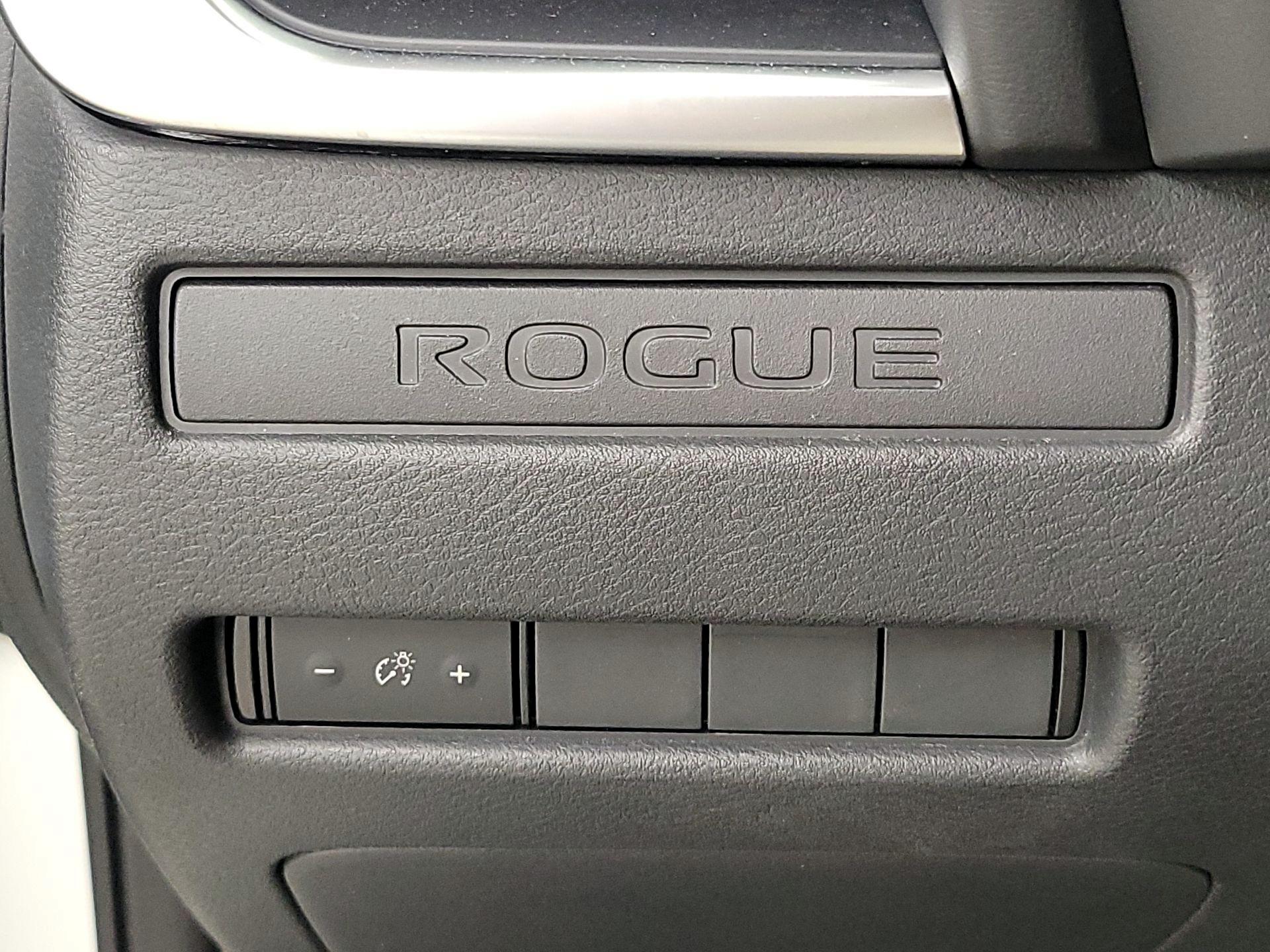 Thumbnail: 2023 Nissan Rogue - 13