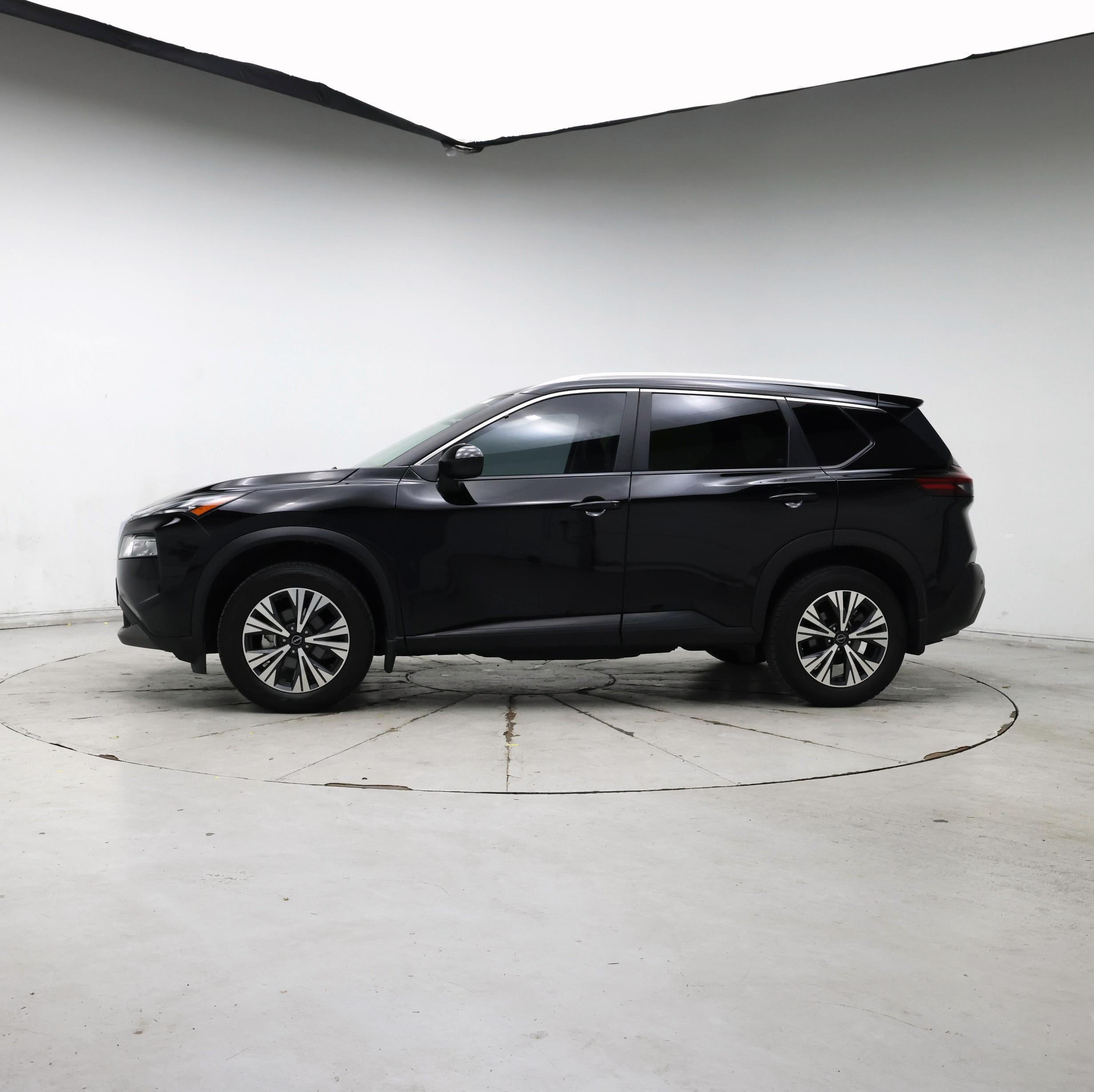 Thumbnail: 2023 Nissan Rogue - 3