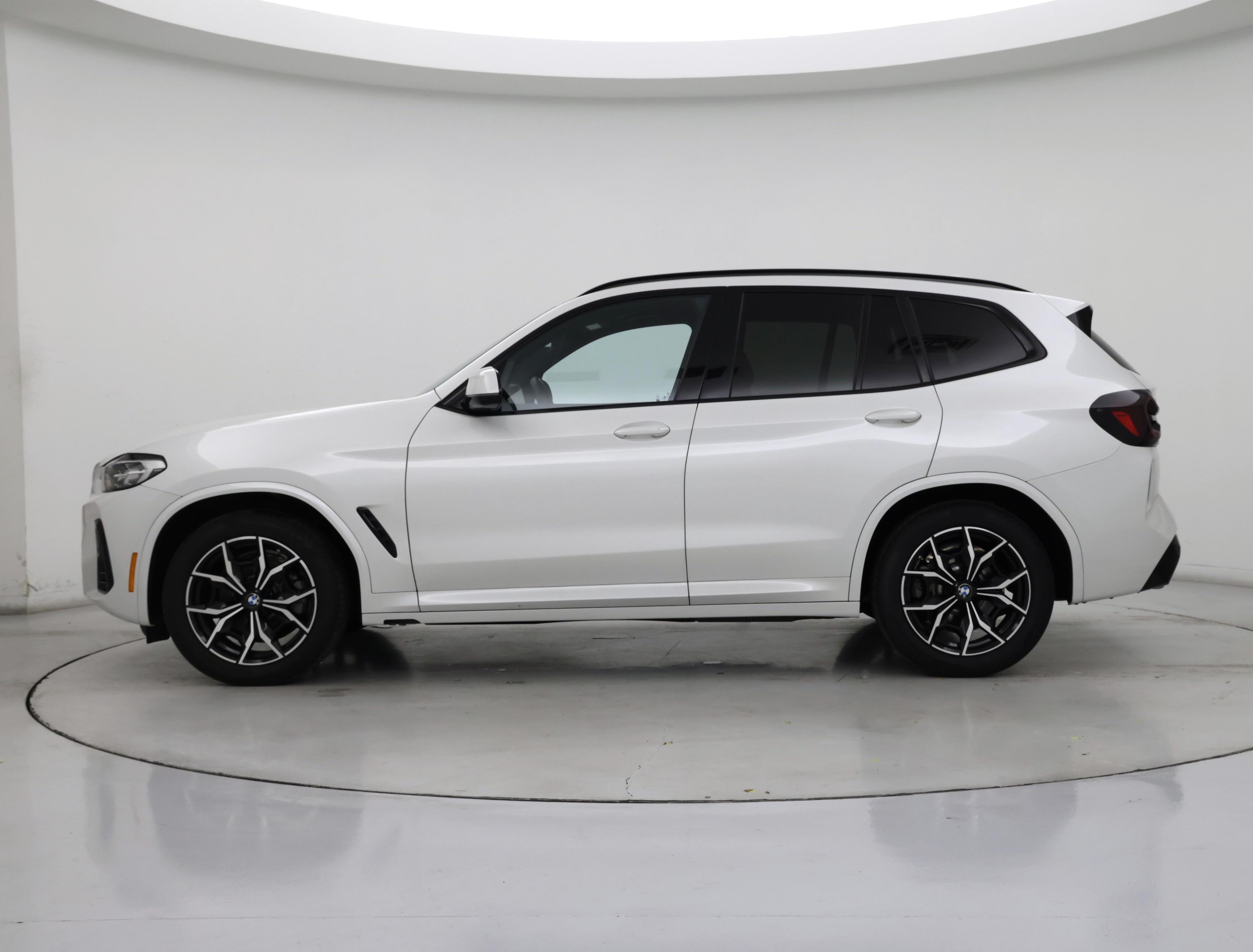 Thumbnail: 2022 BMW X3 - 3