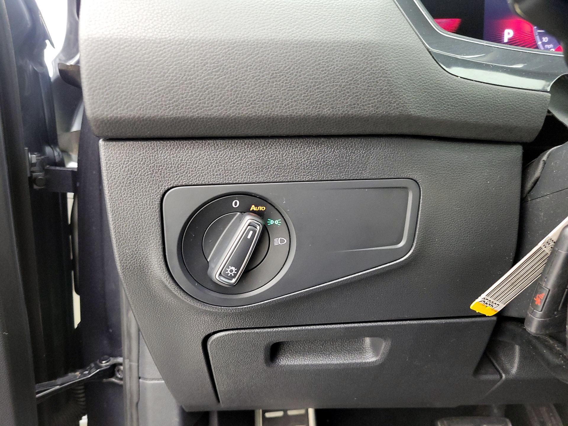 Thumbnail: 2022 Volkswagen Tiguan - 13