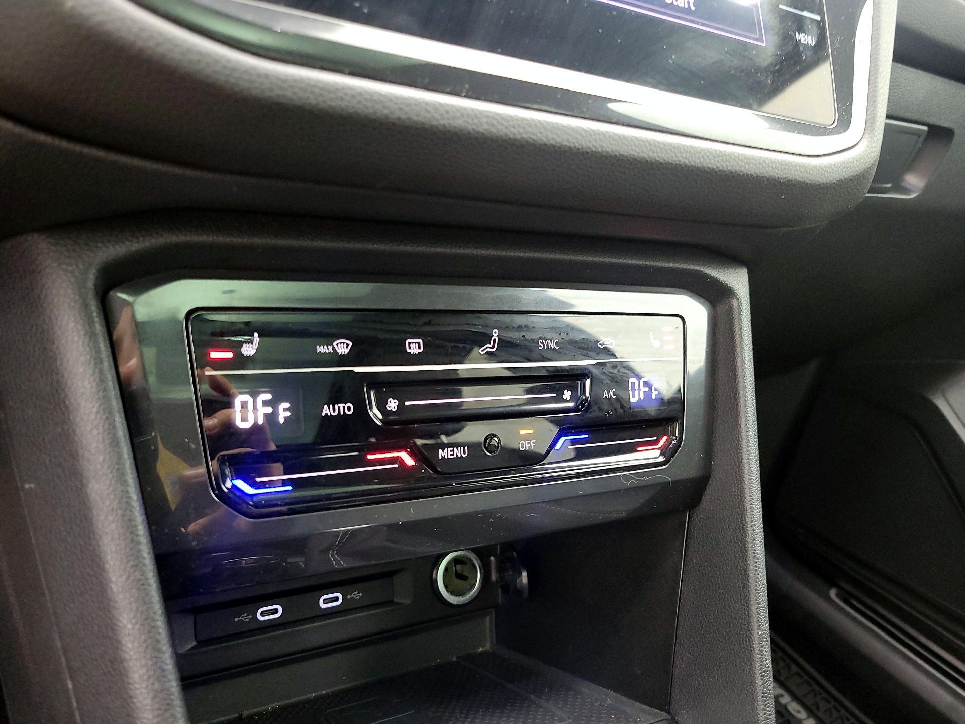 Thumbnail: 2022 Volkswagen Tiguan - 16