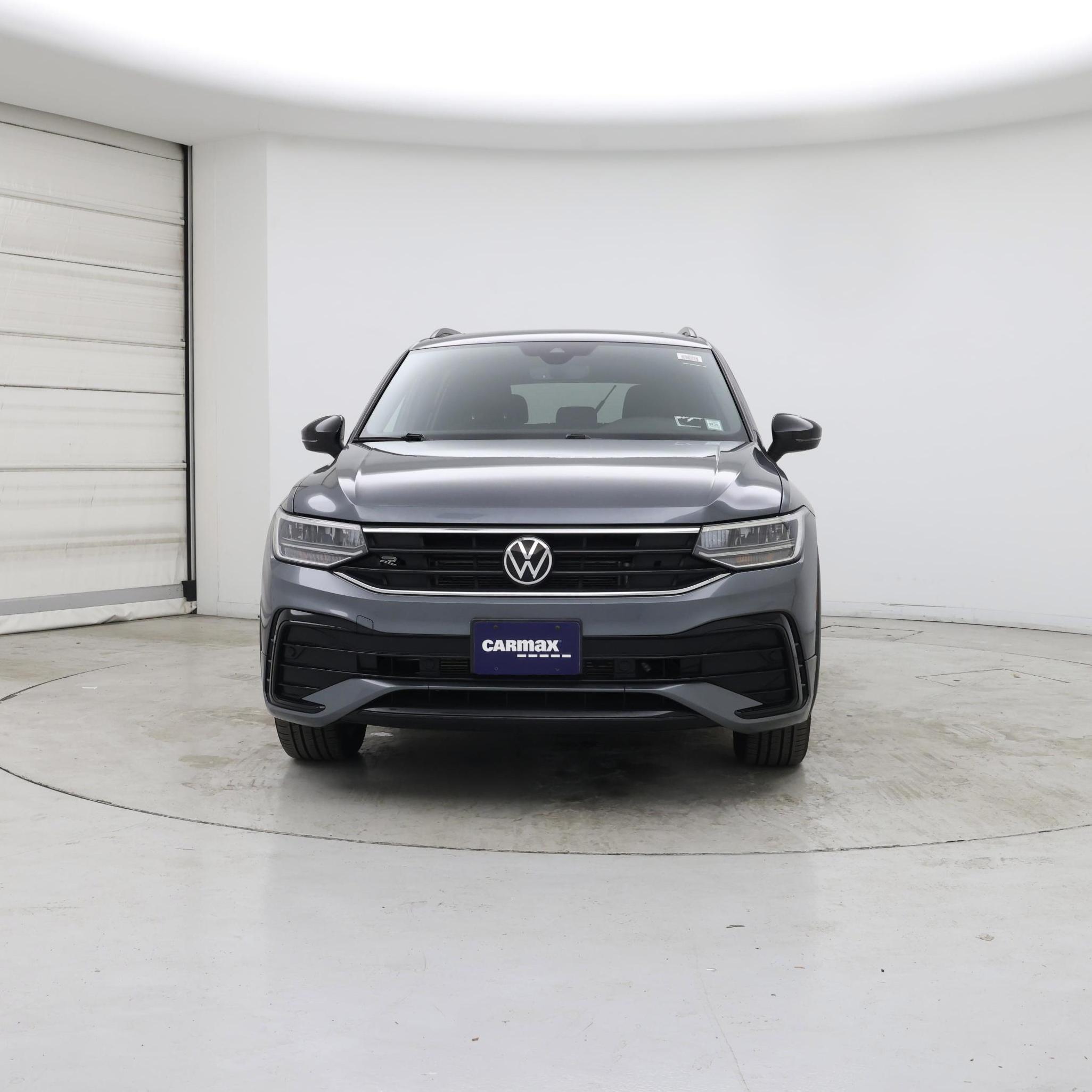 Thumbnail: 2022 Volkswagen Tiguan - 5