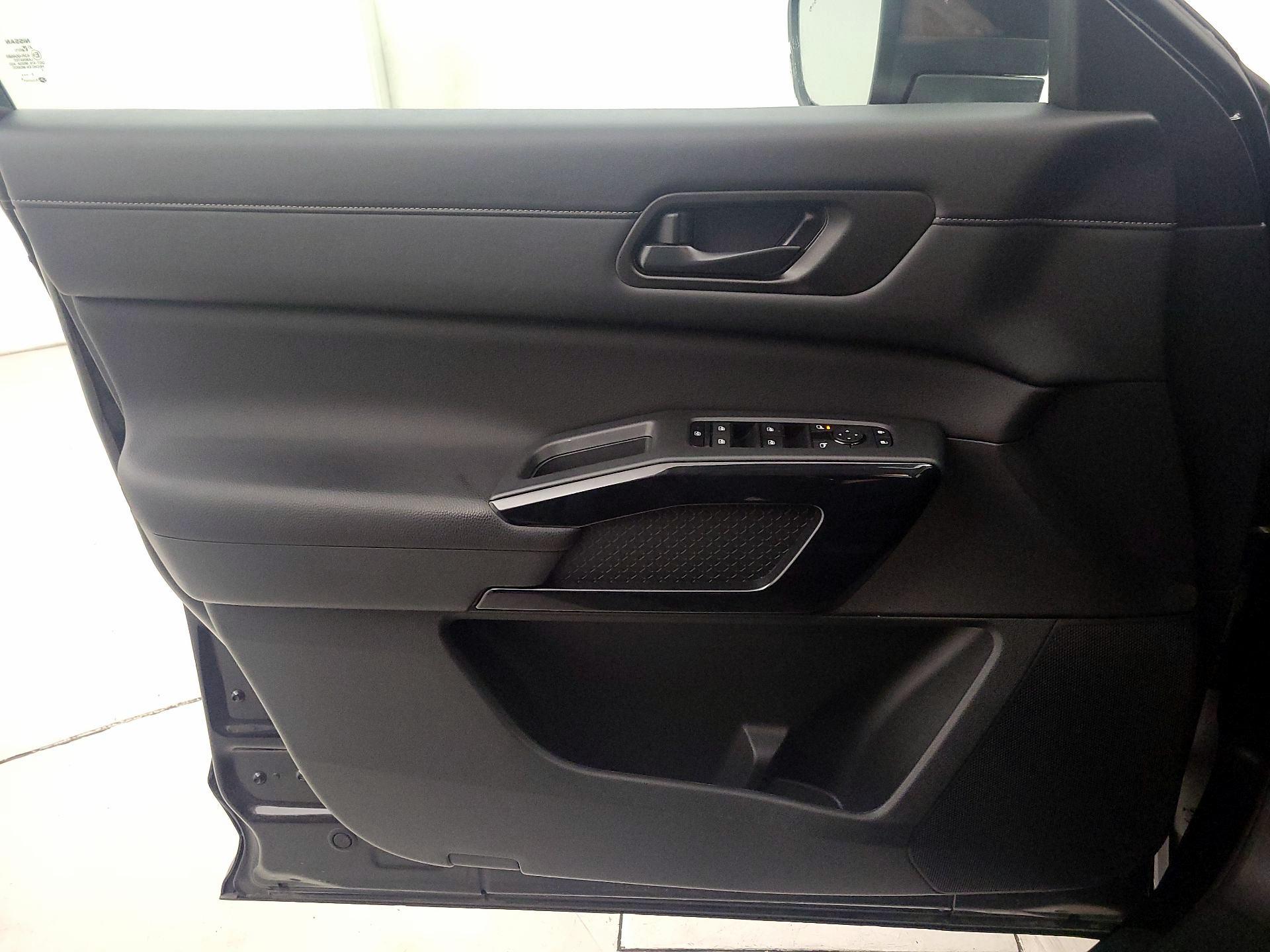 Thumbnail: 2024 Nissan Pathfinder - 12