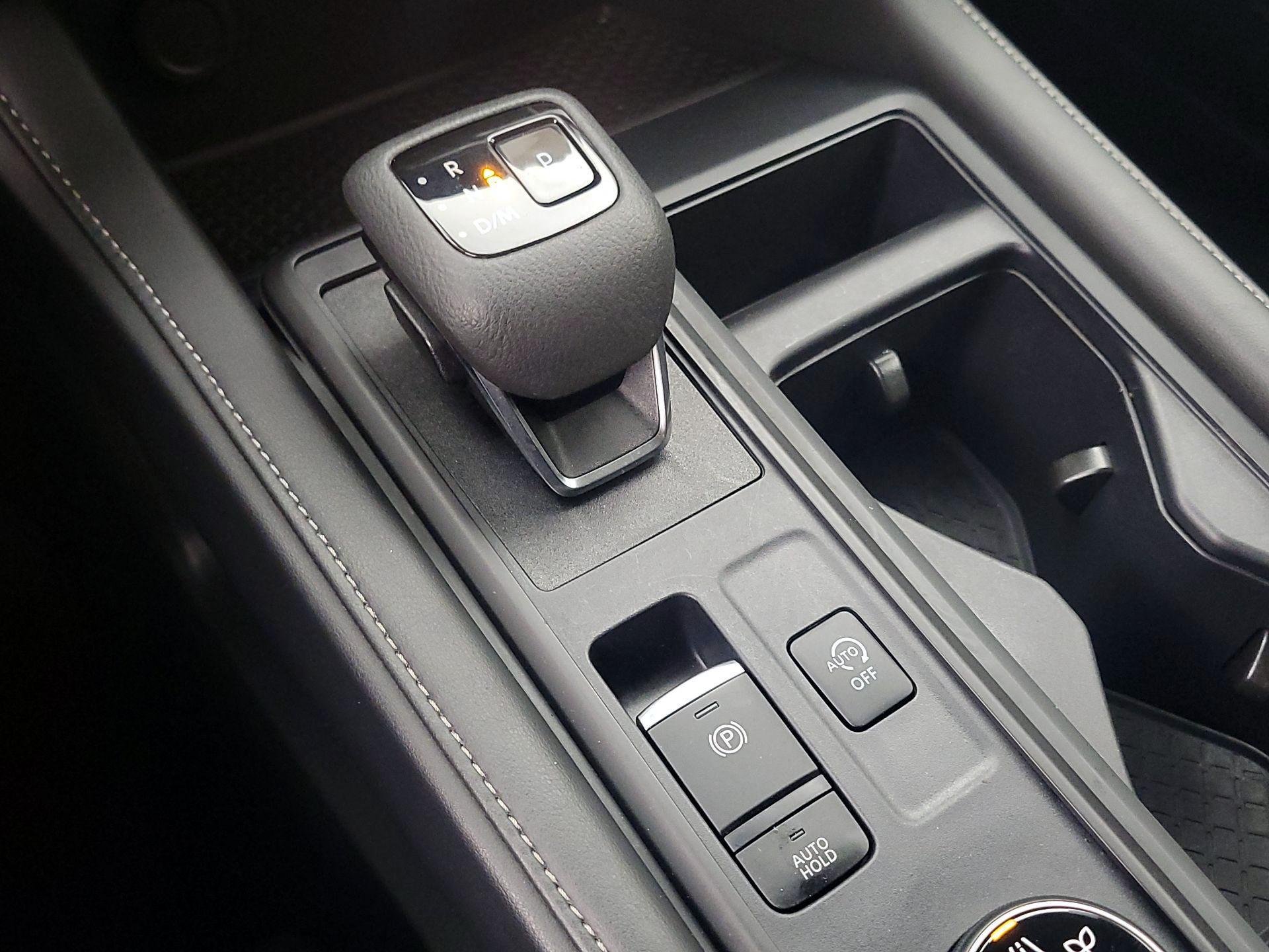 Thumbnail: 2024 Nissan Pathfinder - 17