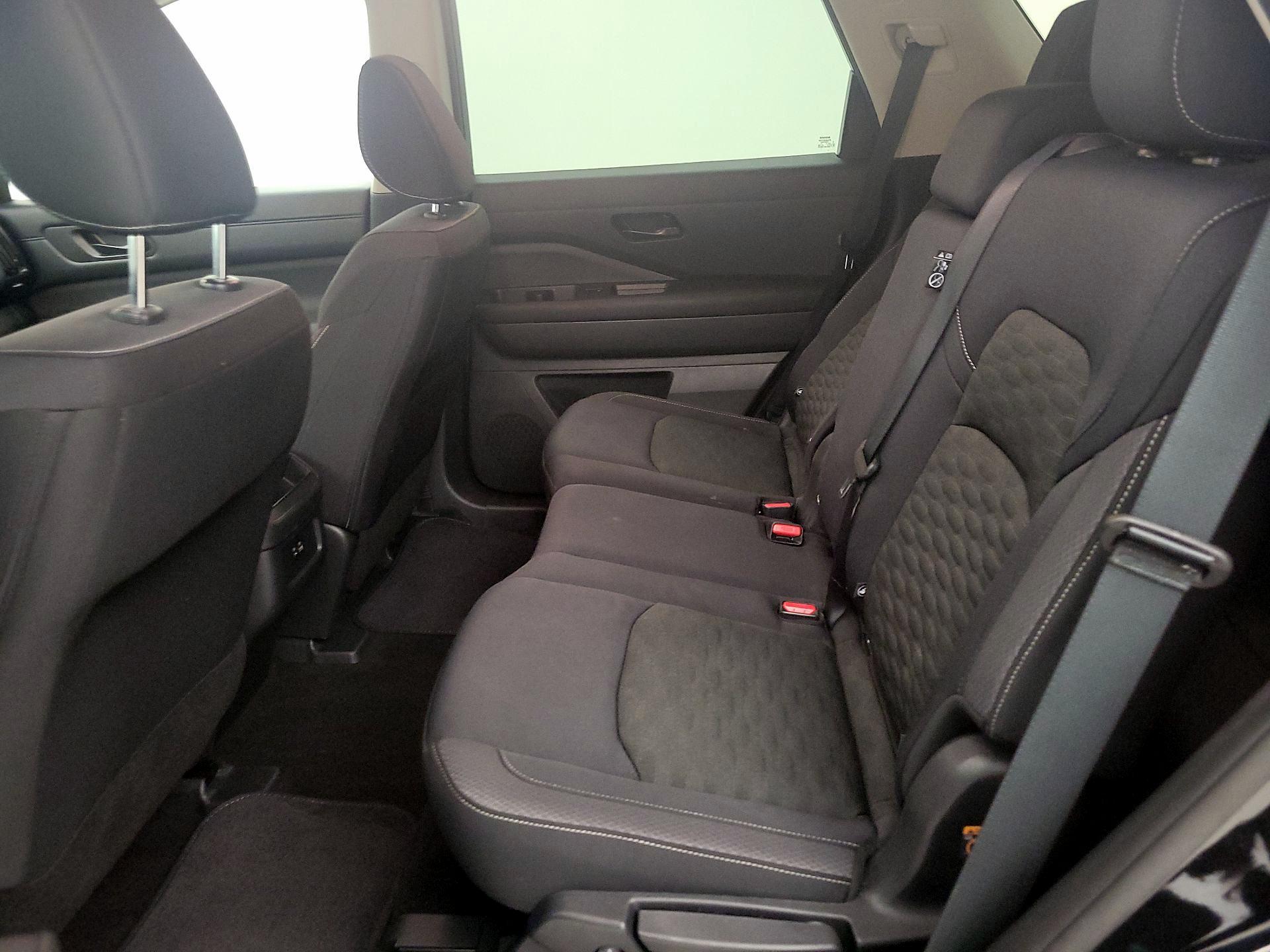 Thumbnail: 2024 Nissan Pathfinder - 19