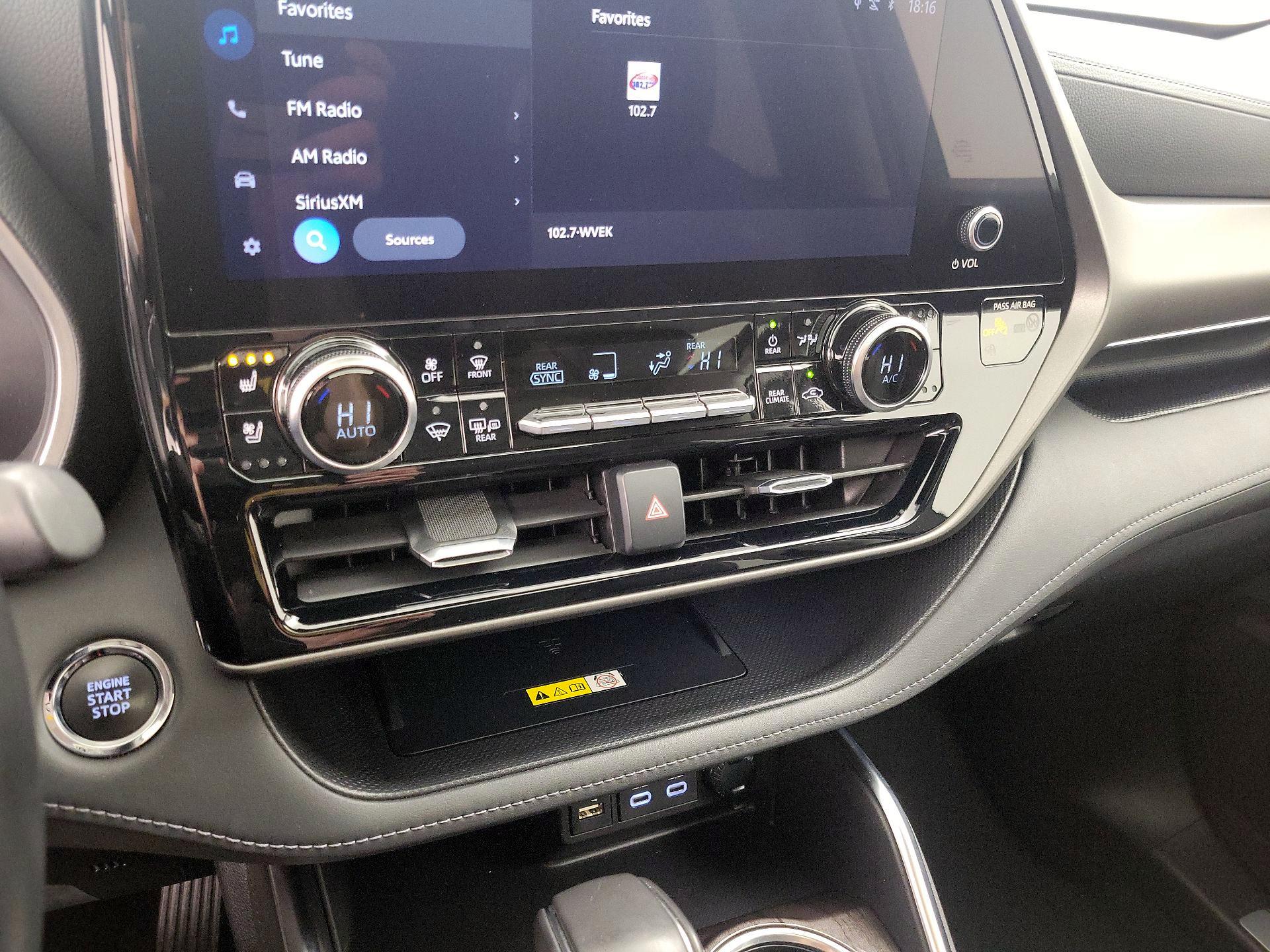 Thumbnail: 2023 Toyota Highlander - 16