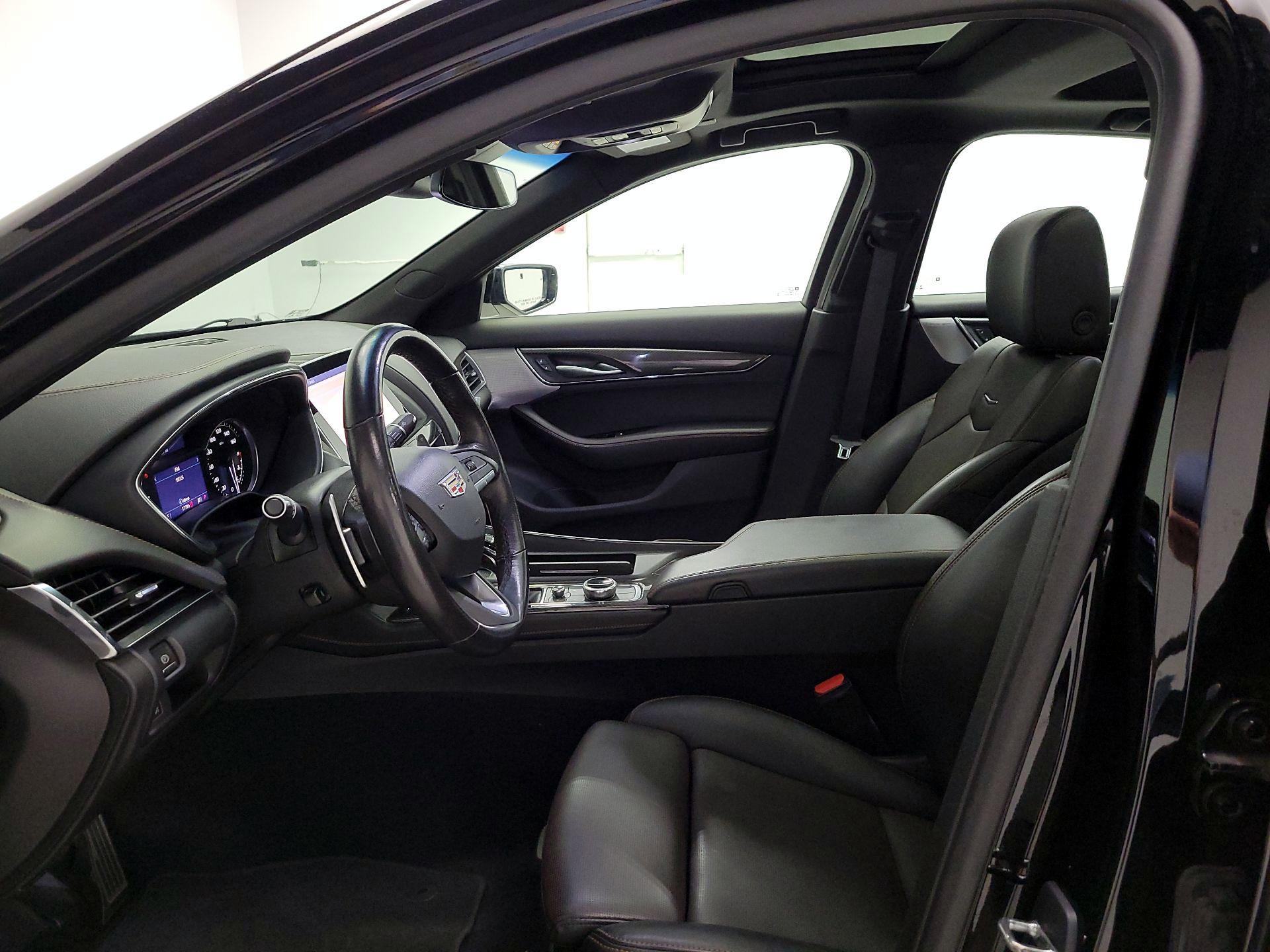 Thumbnail: 2023 Cadillac CT5 - 11