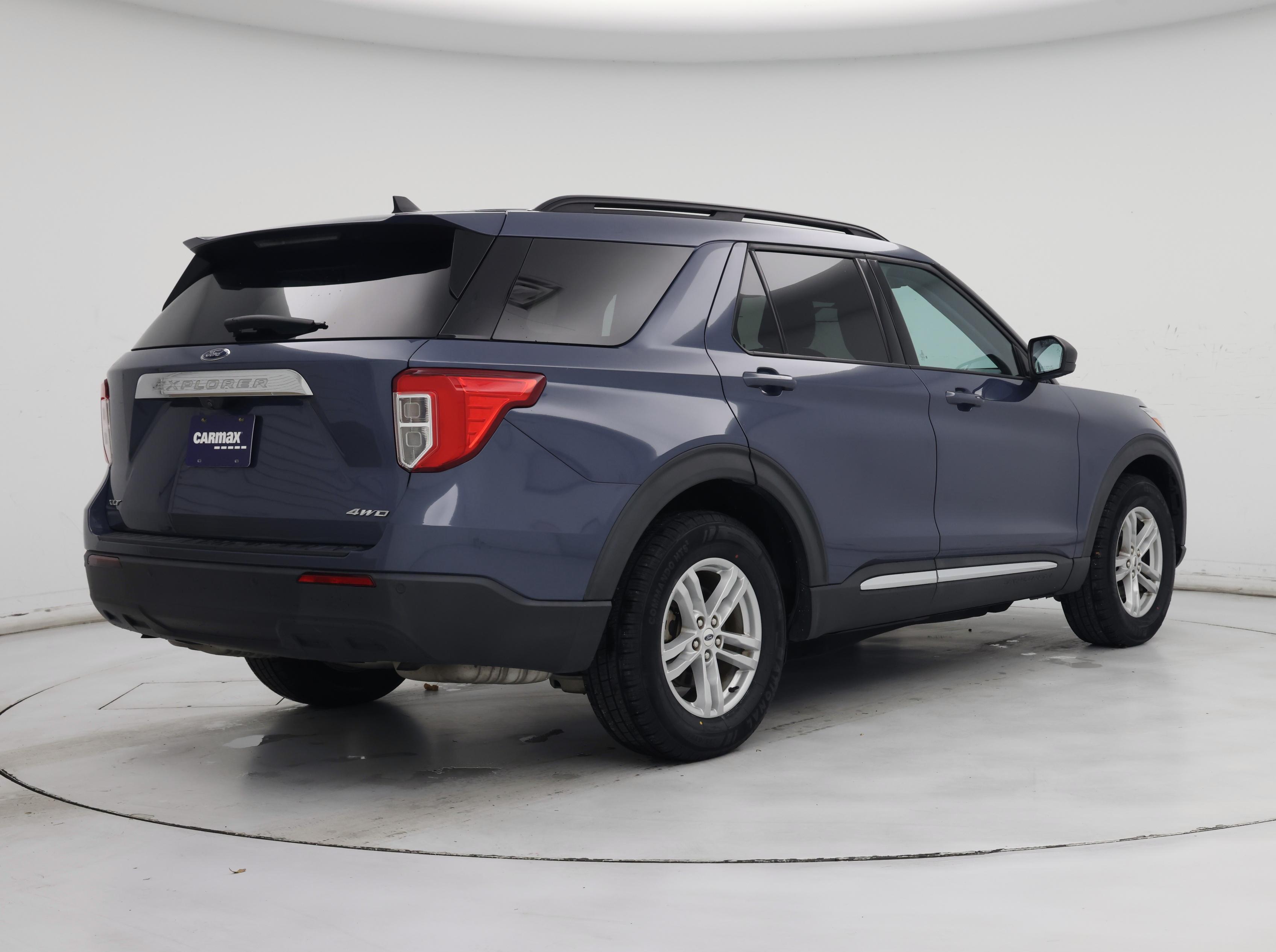 Thumbnail: 2021 Ford Explorer - 8