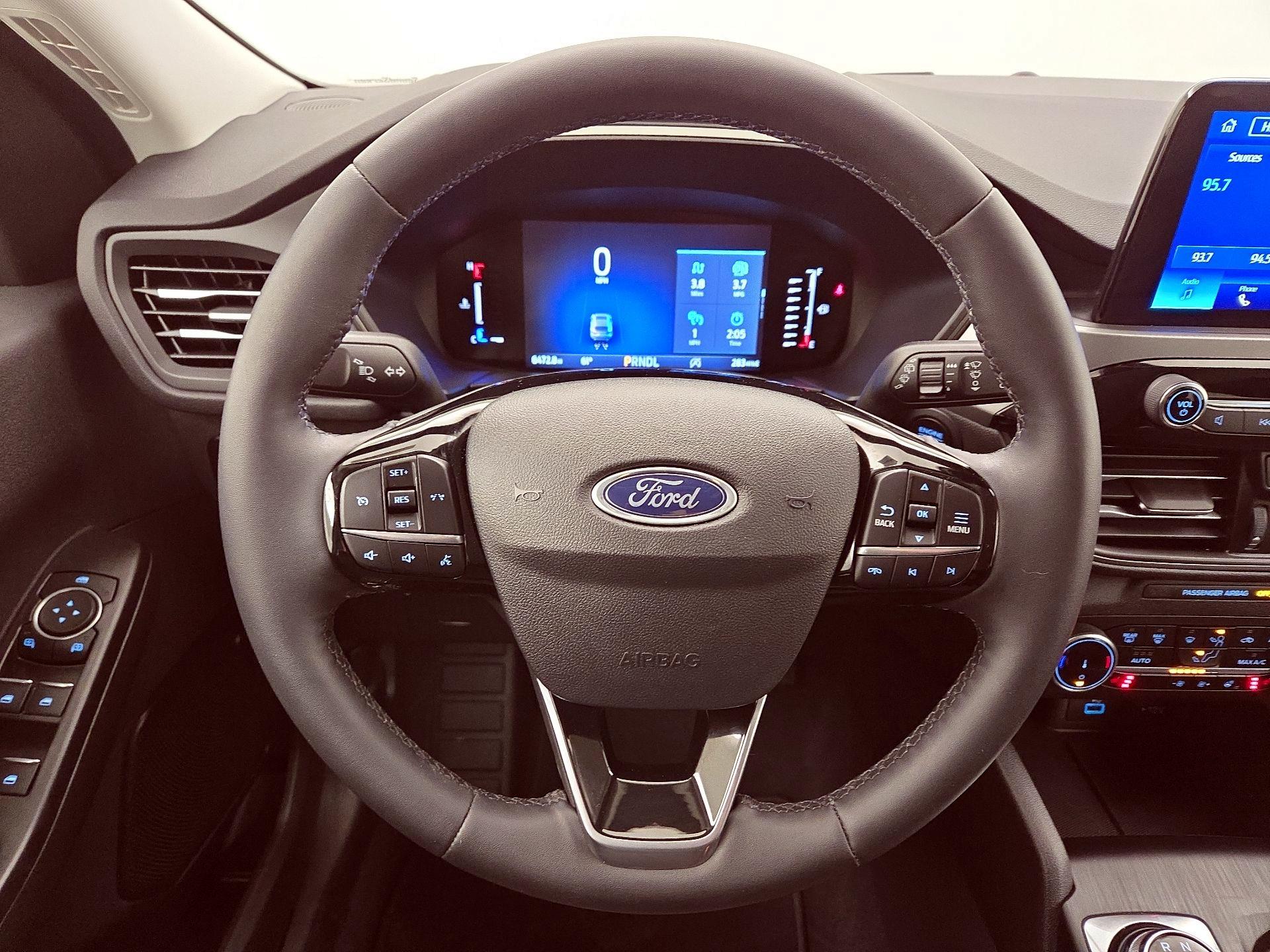 Thumbnail: 2023 Ford Escape - 10