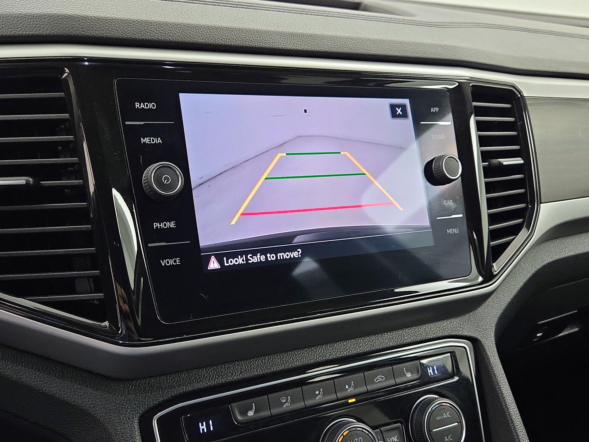 Thumbnail: 2023 Volkswagen Atlas - 14