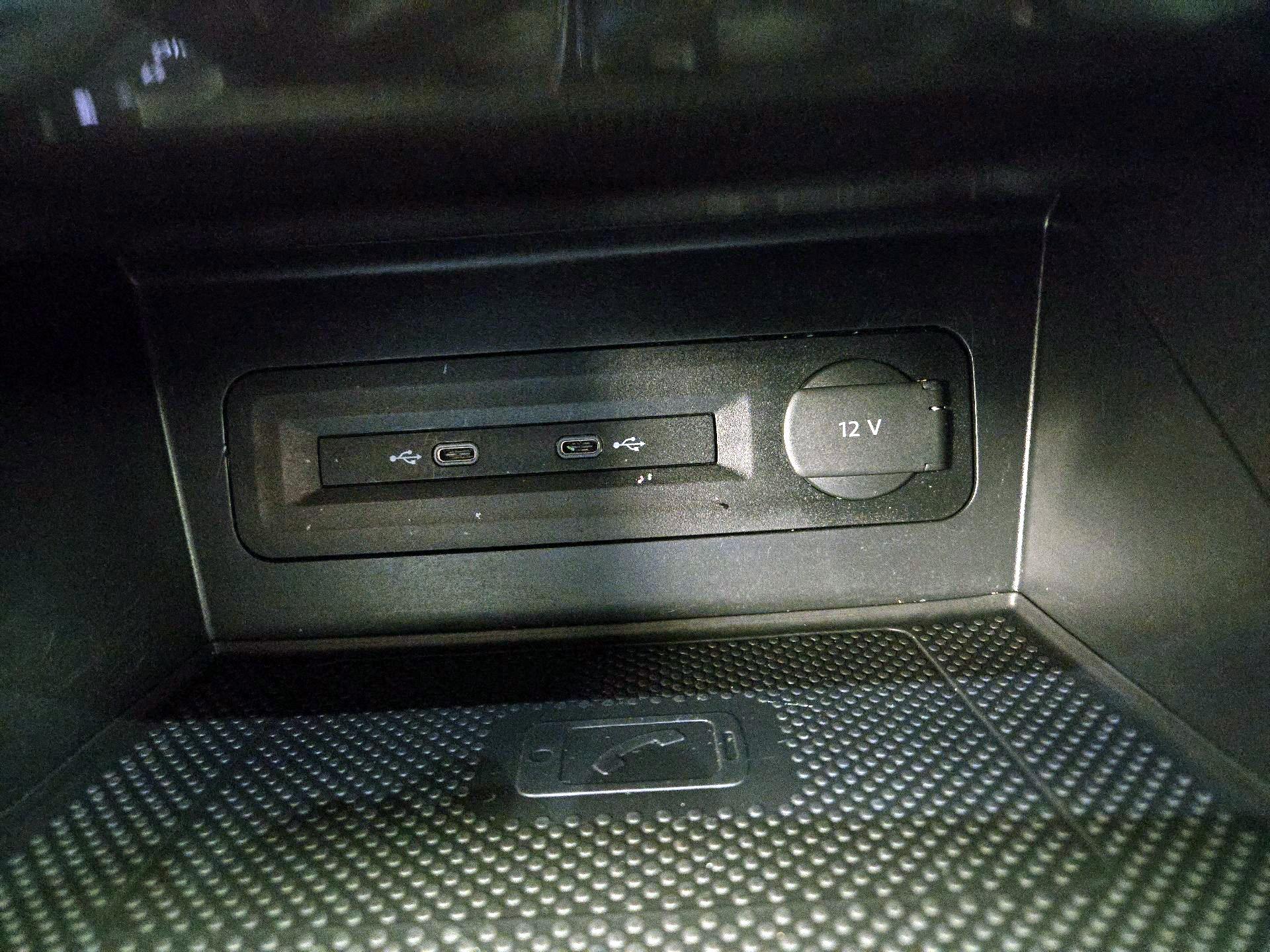 Thumbnail: 2023 Volkswagen Atlas - 18