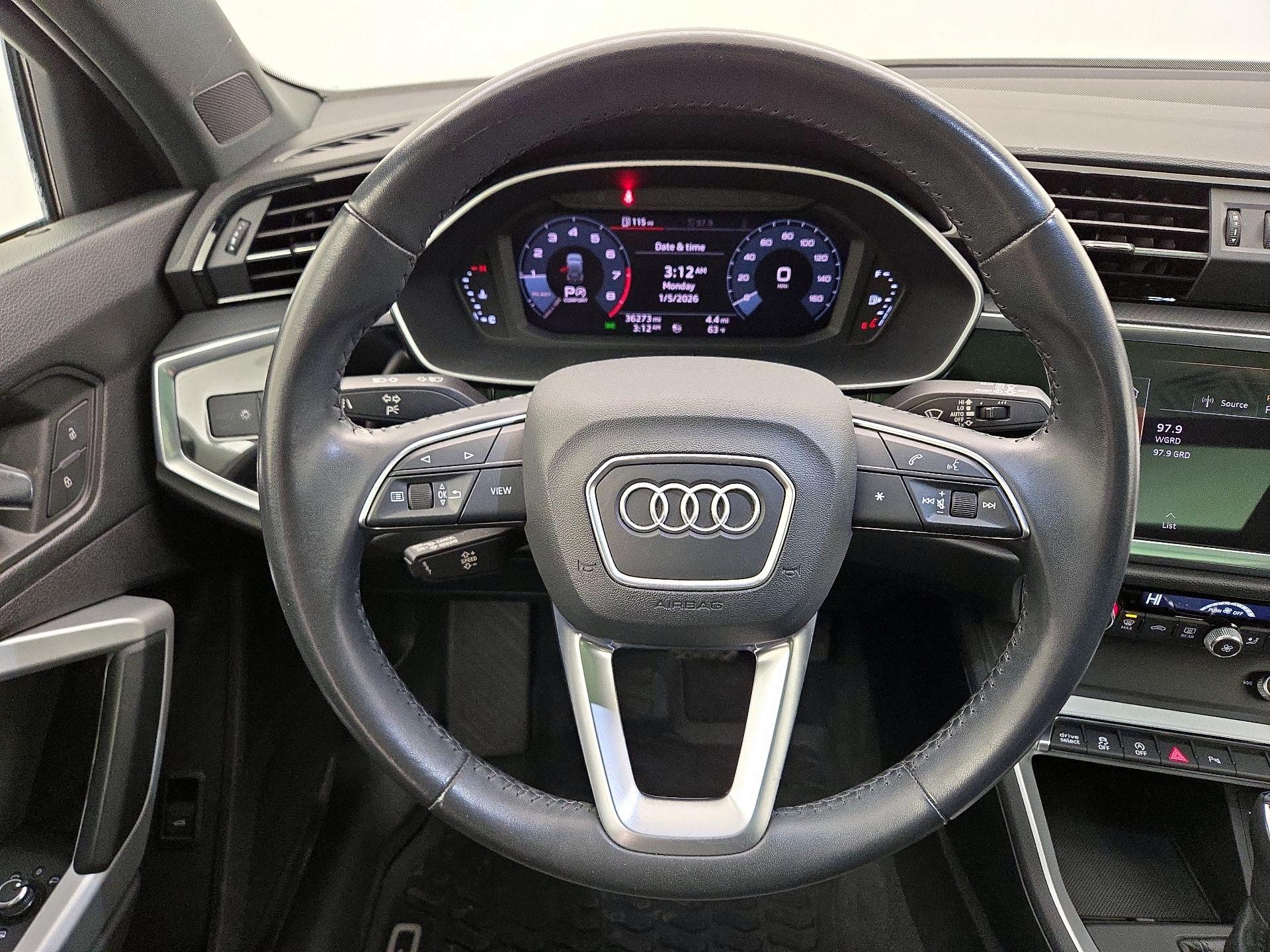 Thumbnail: 2020 Audi Q3 - 10