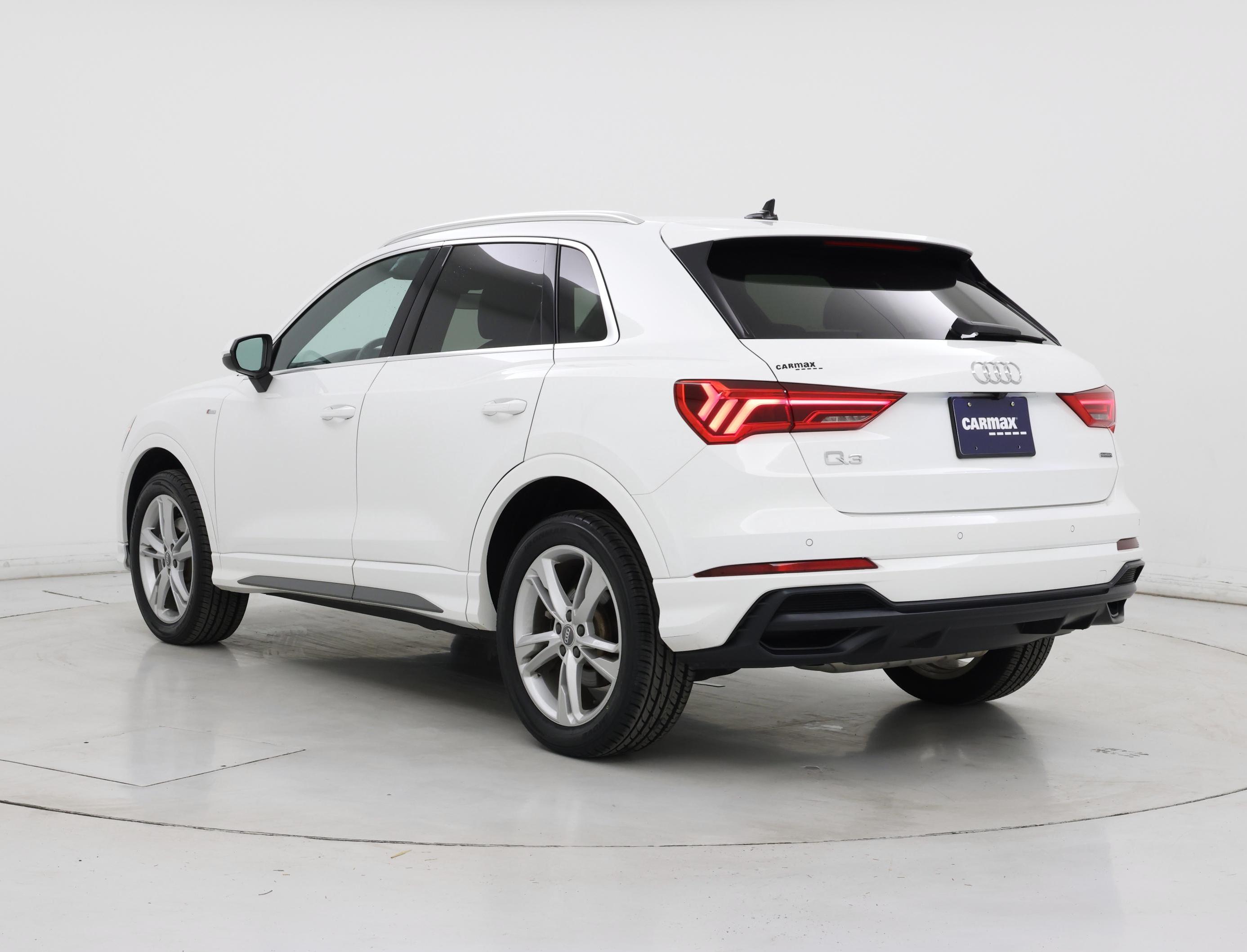 Thumbnail: 2020 Audi Q3 - 2