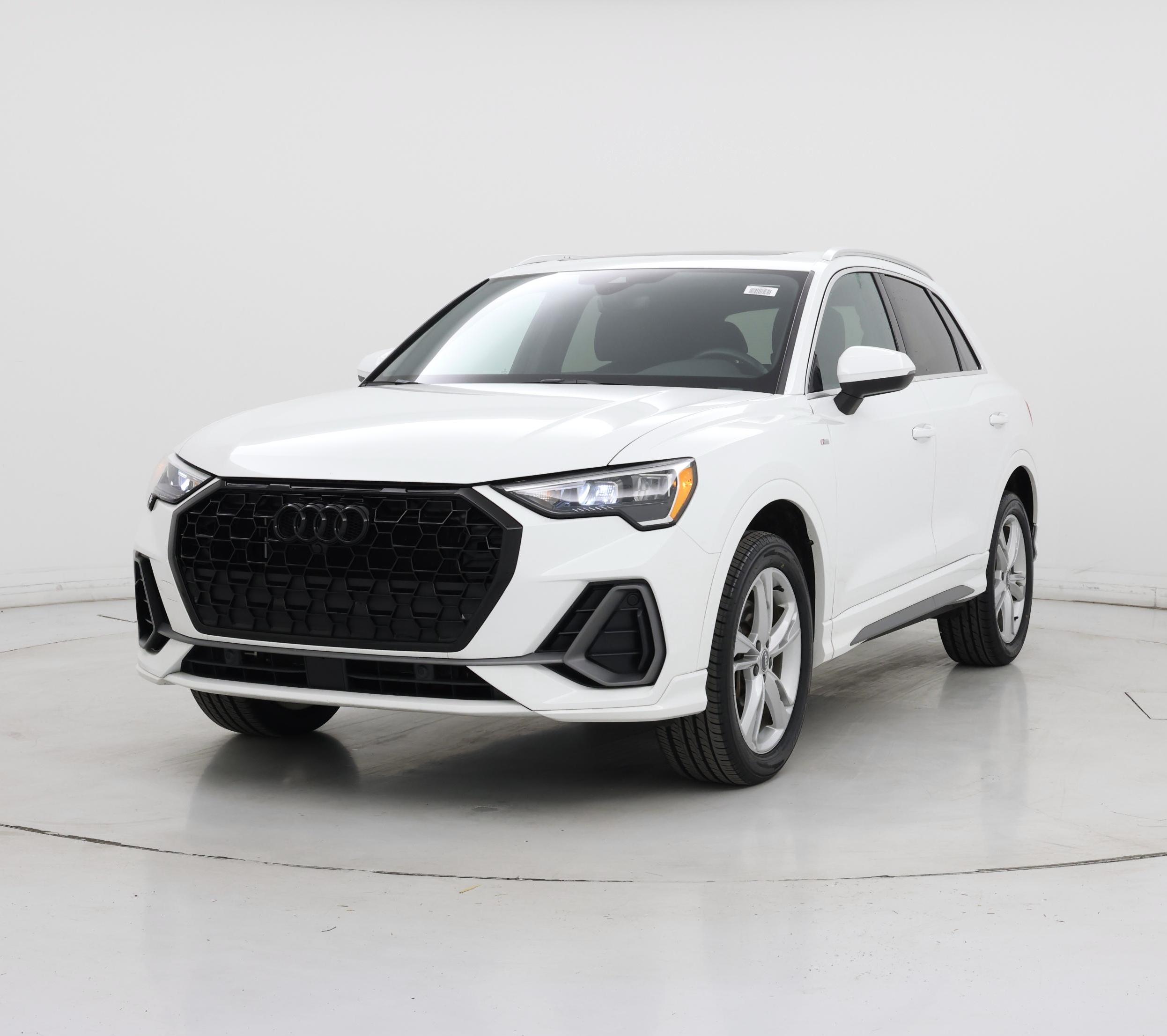 Thumbnail: 2020 Audi Q3 - 4