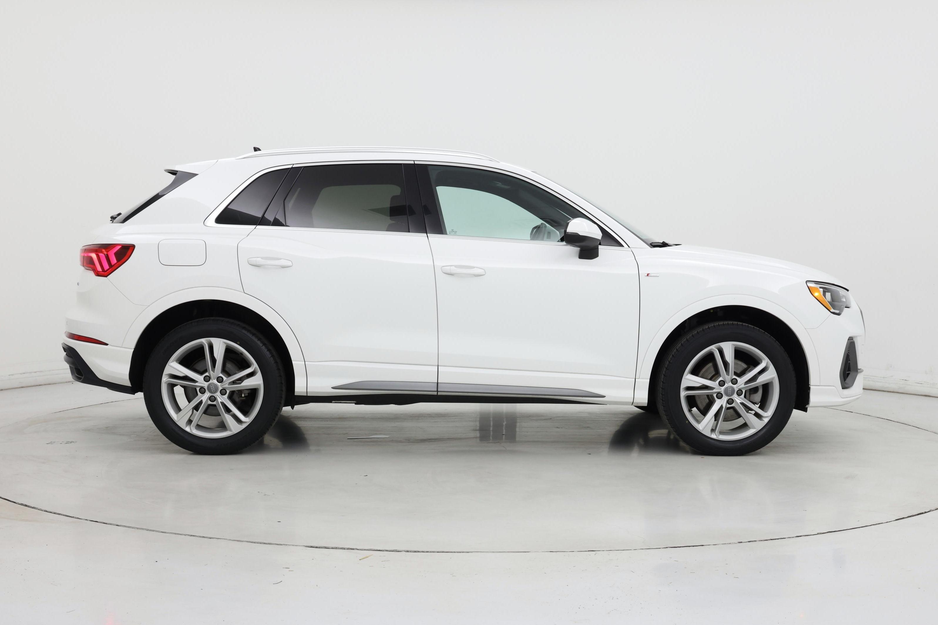 Thumbnail: 2020 Audi Q3 - 7