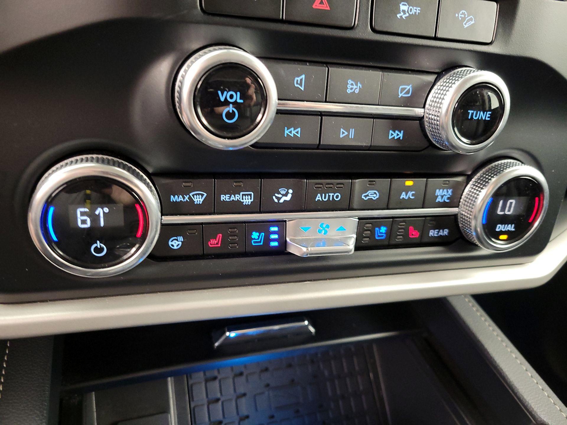 Thumbnail: 2024 Ford Expedition - 17