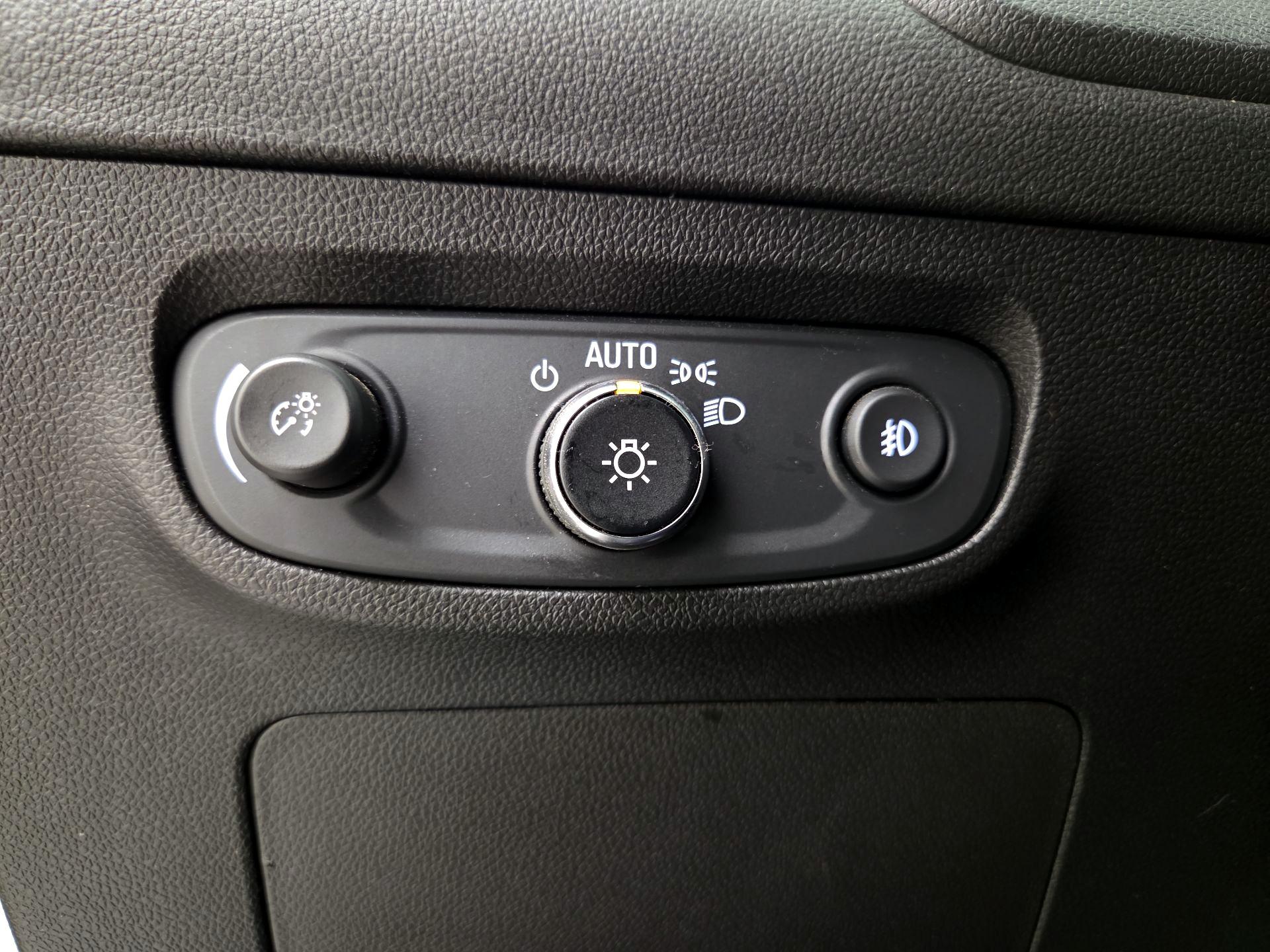 Thumbnail: 2022 Buick Encore GX - 13