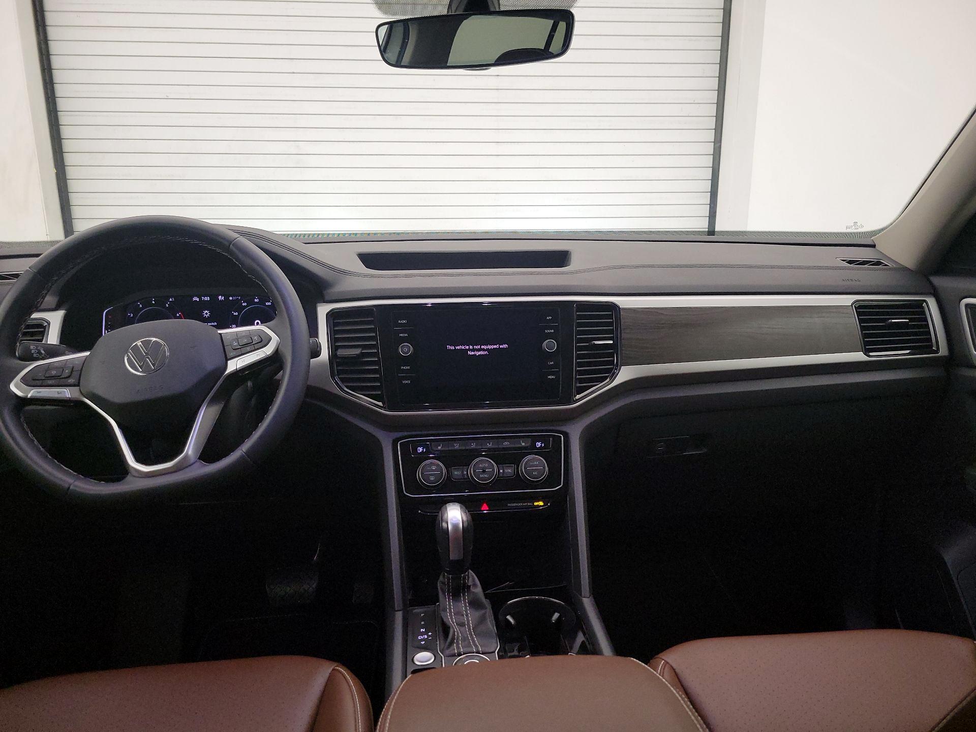 Thumbnail: 2023 Volkswagen Atlas - 9