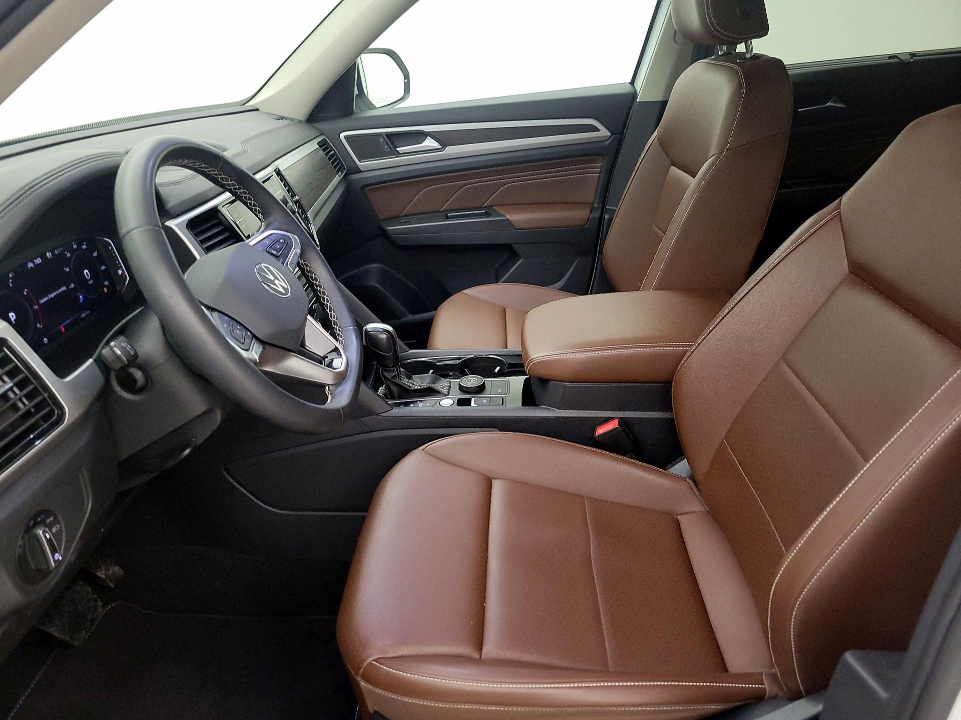 Thumbnail: 2023 Volkswagen Atlas - 11