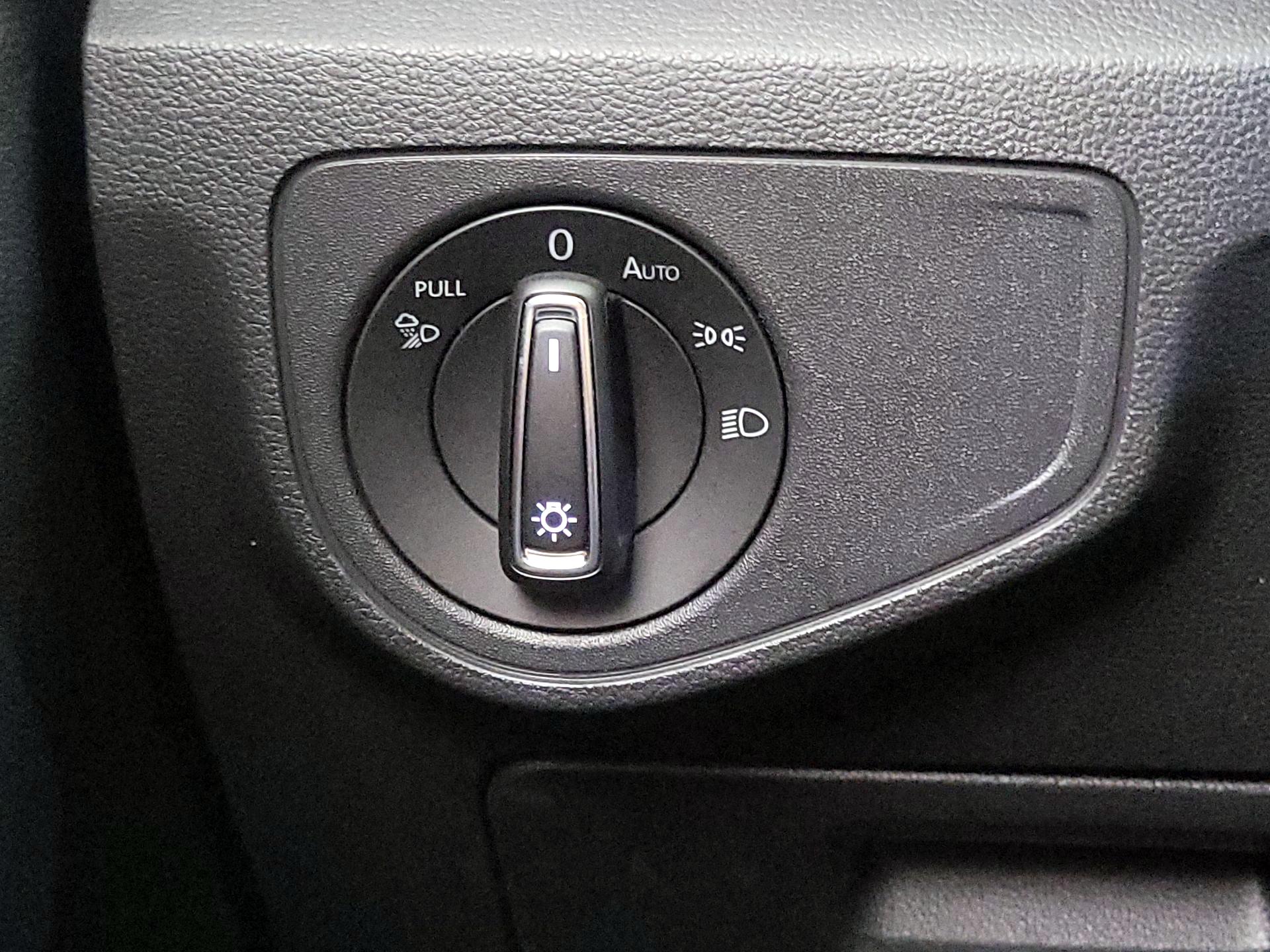 Thumbnail: 2023 Volkswagen Atlas - 13