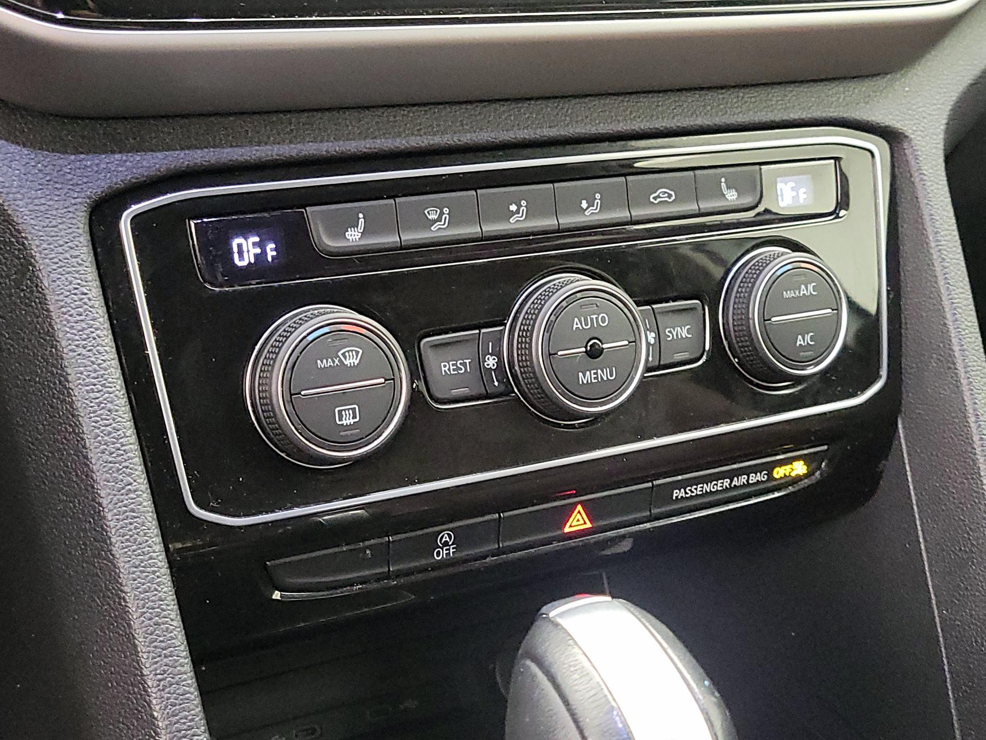 Thumbnail: 2023 Volkswagen Atlas - 16