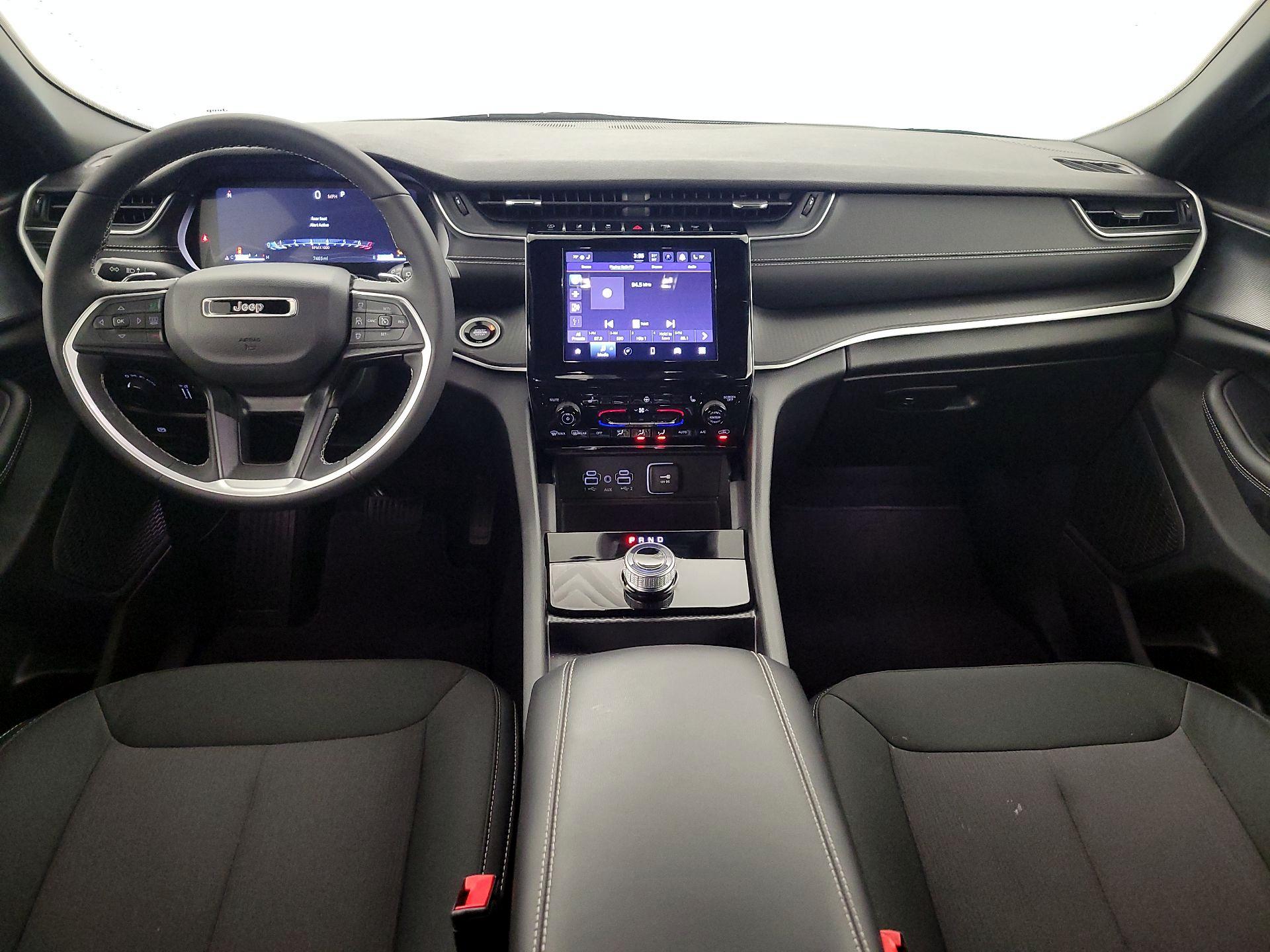 Thumbnail: 2024 Jeep Grand Cherokee - 9