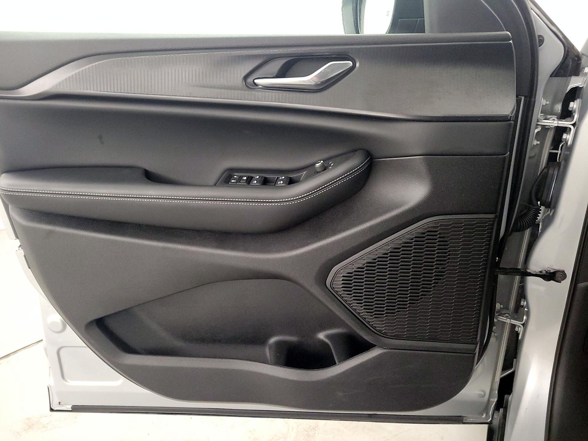 Thumbnail: 2024 Jeep Grand Cherokee - 12