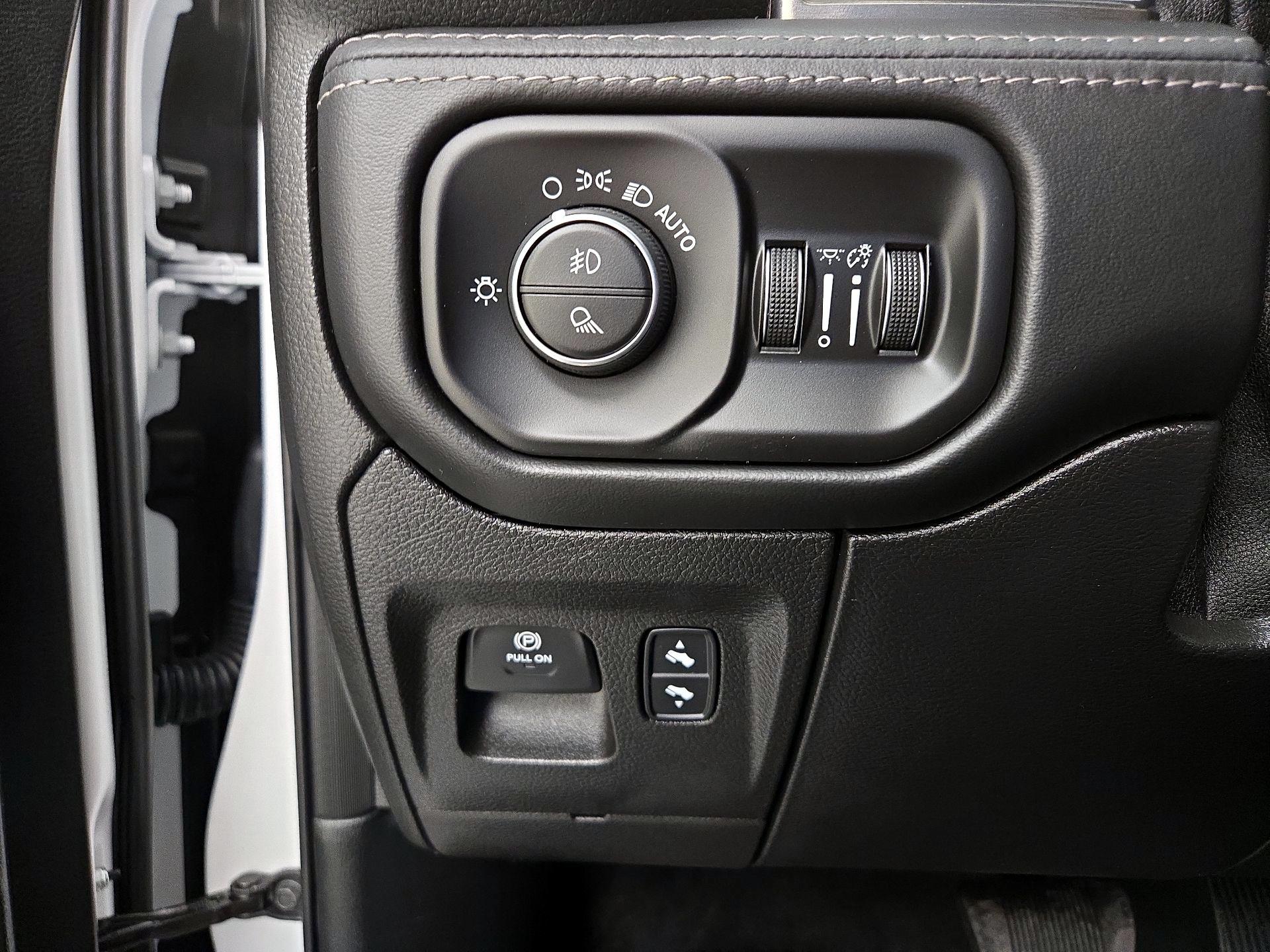 Thumbnail: 2021 RAM 1500 - 13