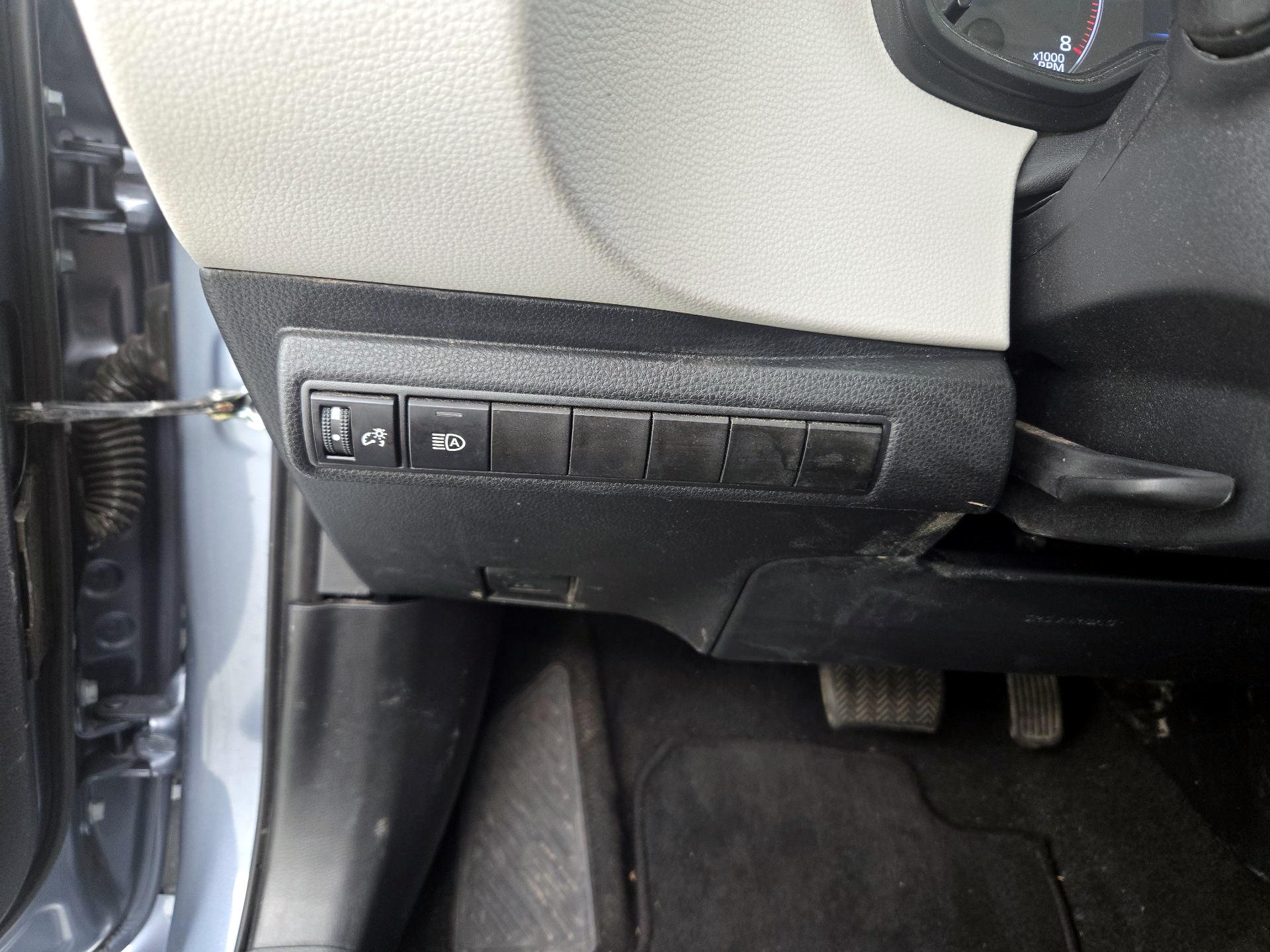 Thumbnail: 2024 Toyota Corolla - 13