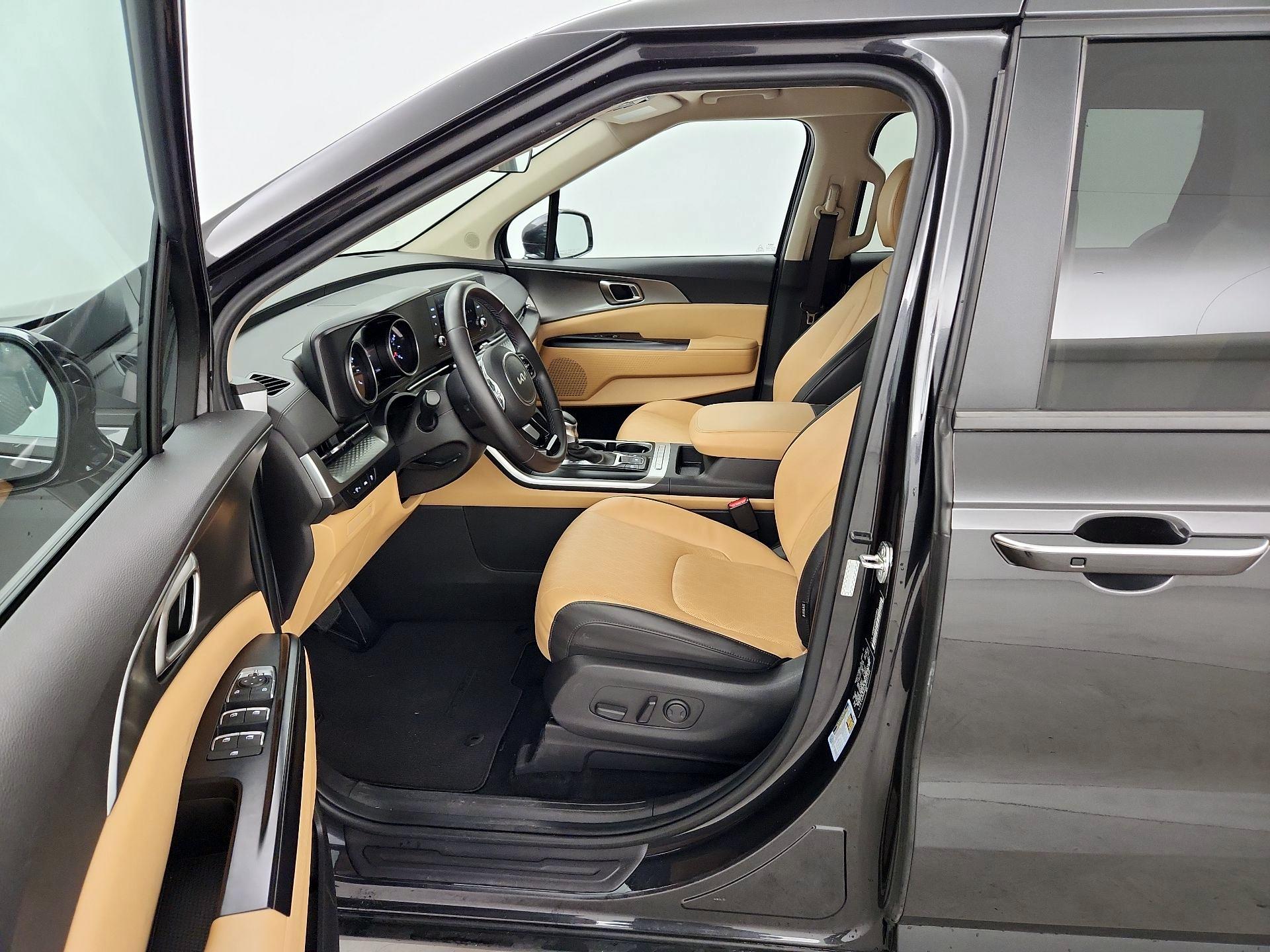 Thumbnail: 2024 Kia Carnival - 9